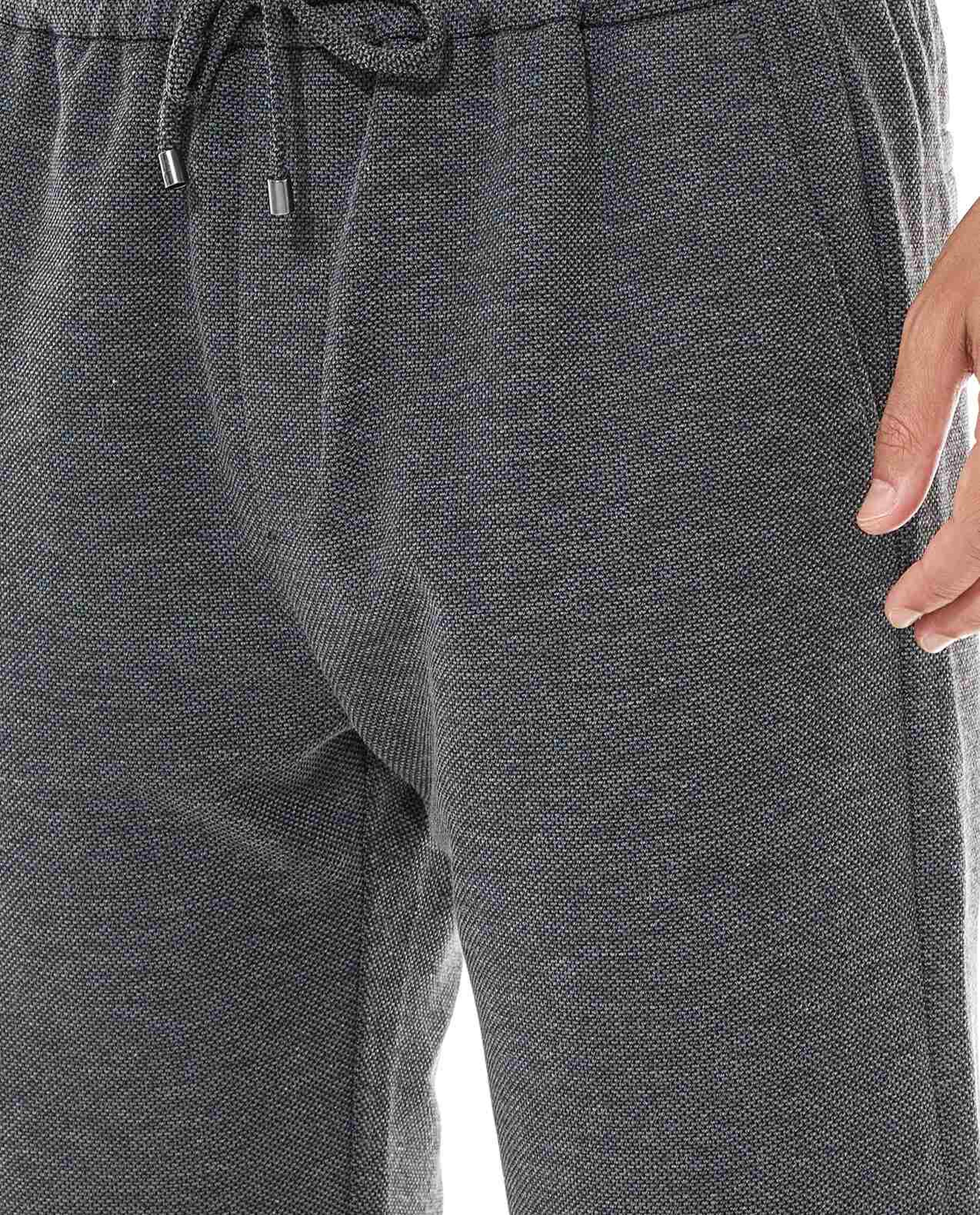 شورت سادة برباط على الخصر