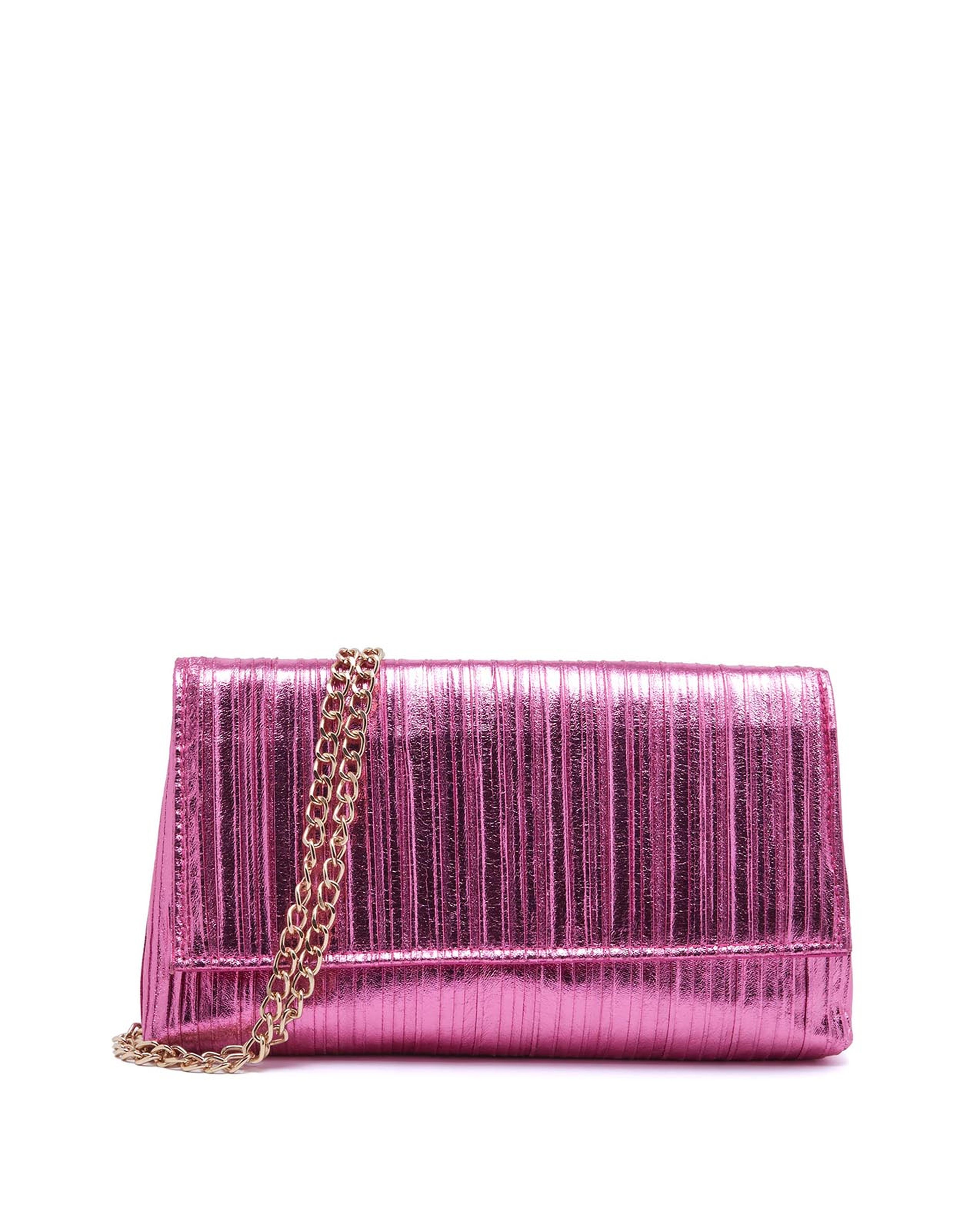 حقيبة يد معدنية