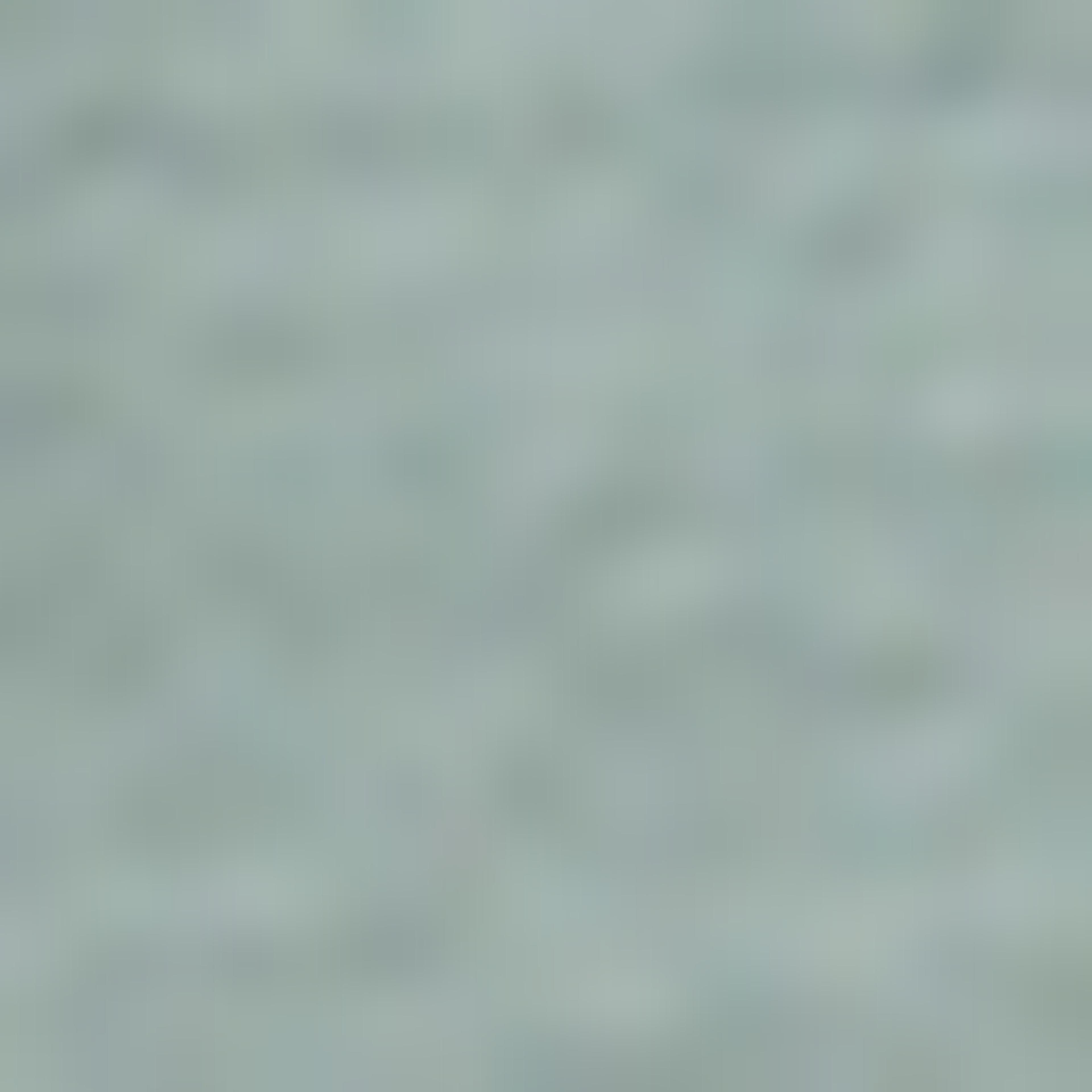 تيشيرت سادة بياقة واسعة وأكمام قصيرة