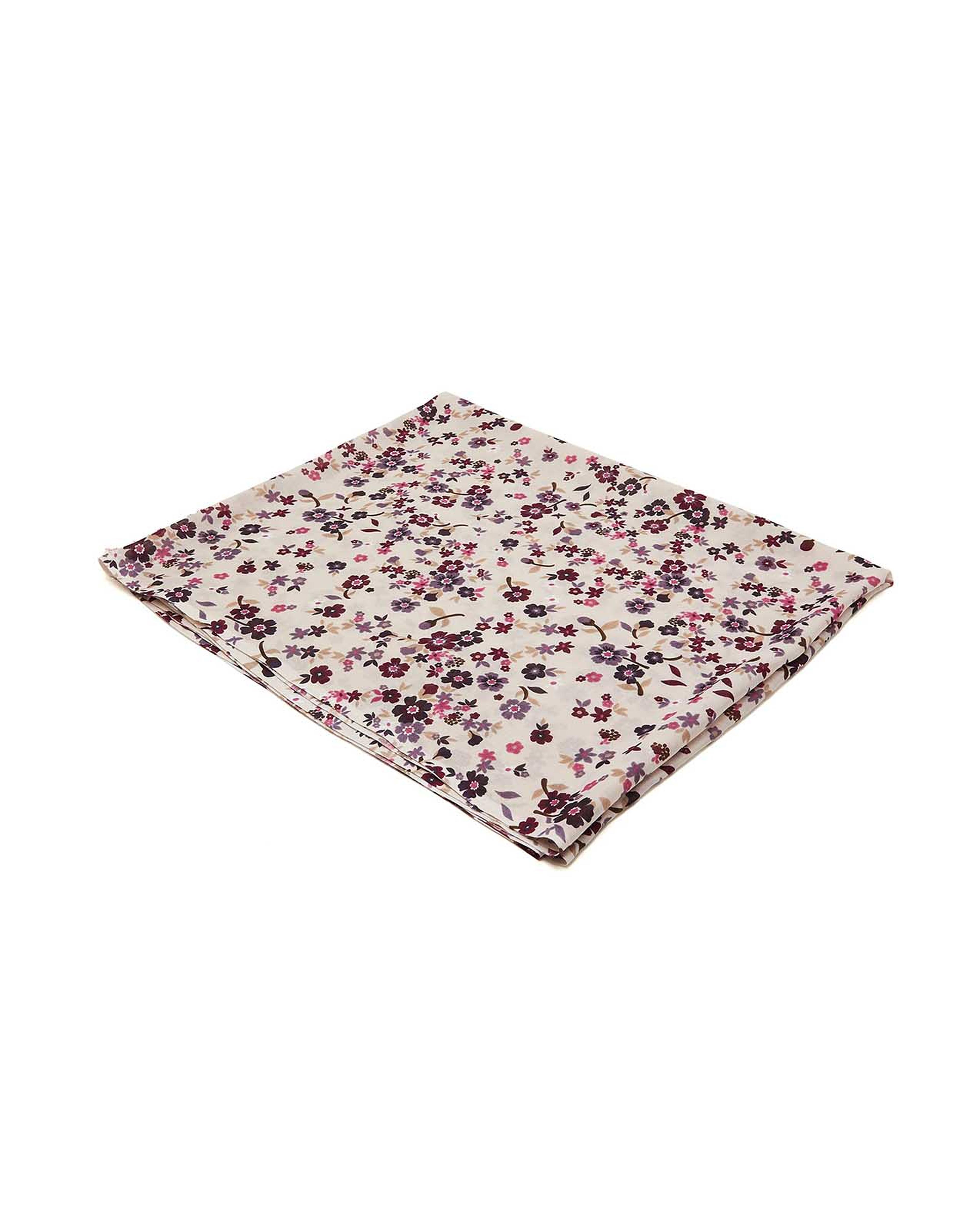 شال بطبعة أزهار