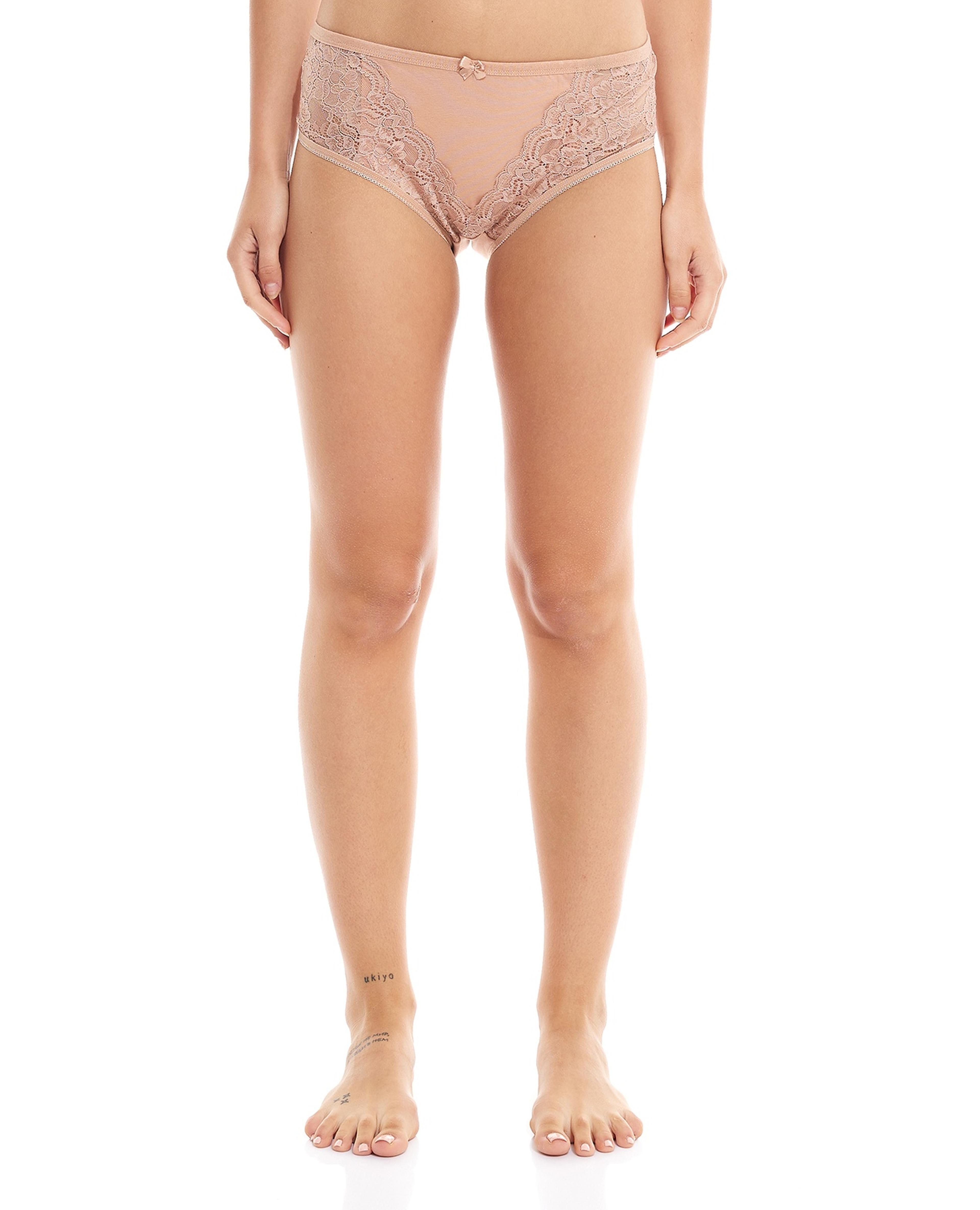 سروال داخلي بدانتيل