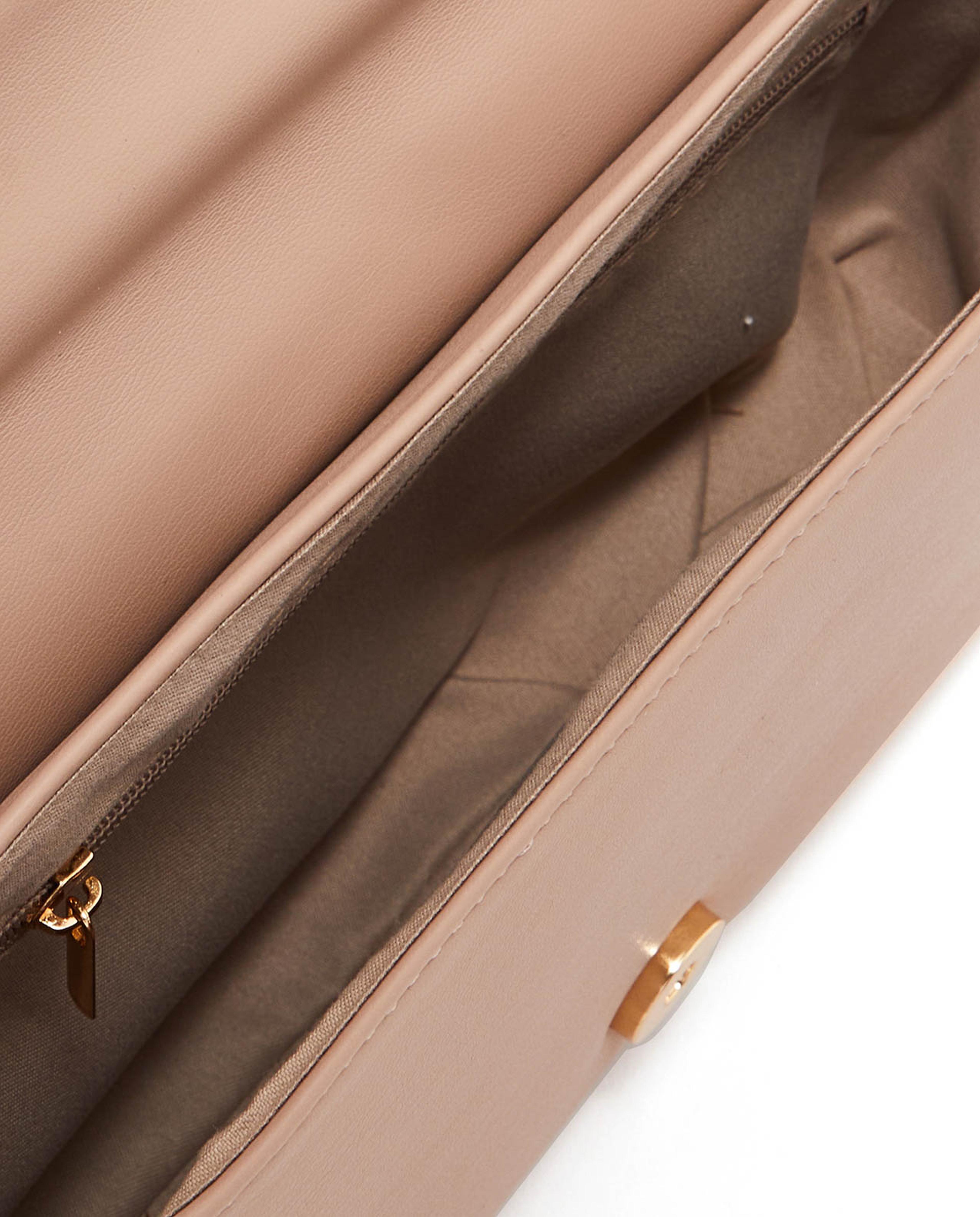 حقيبة كروس بادي مبطنة