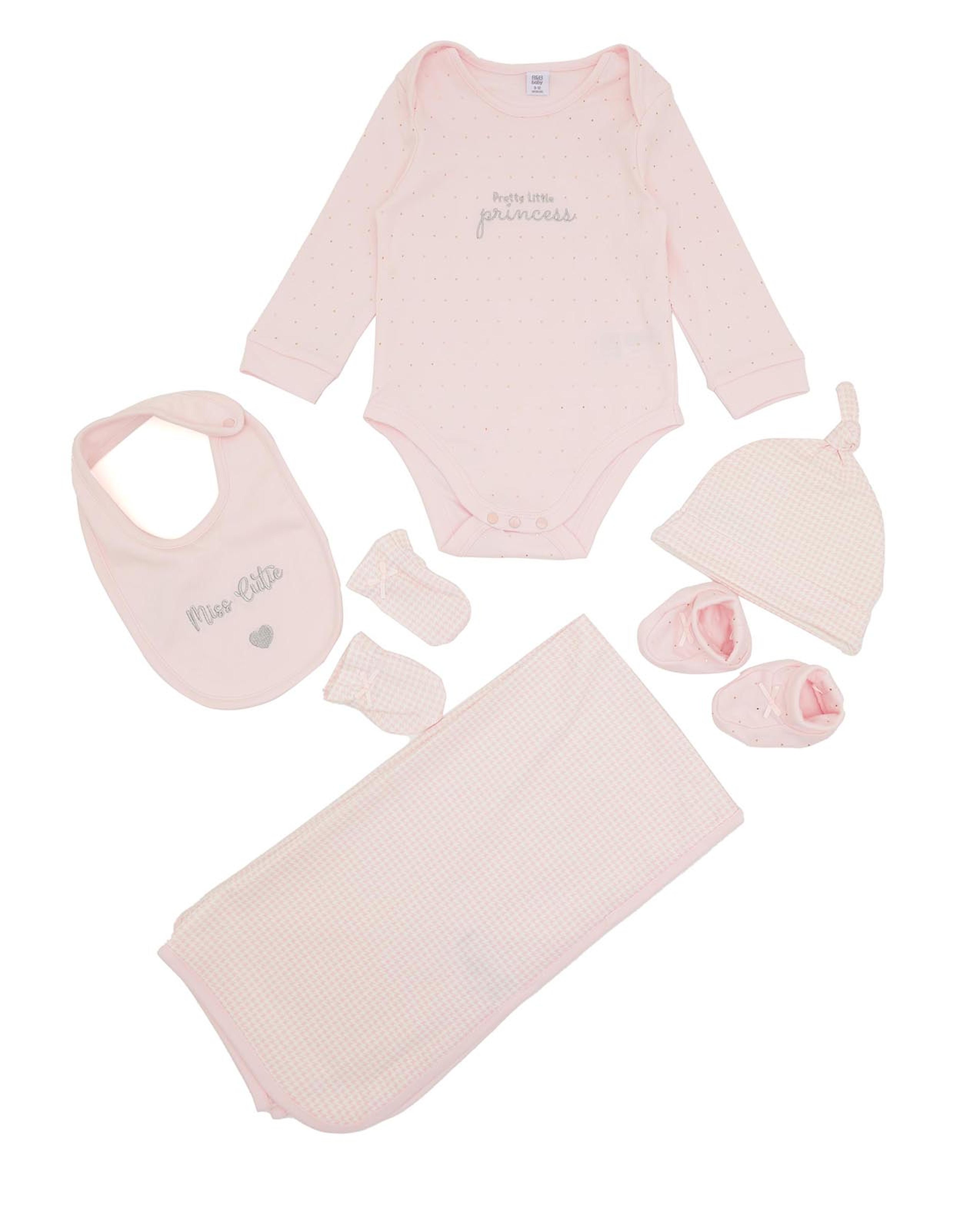 Newborn's 6-Piece Gift Set