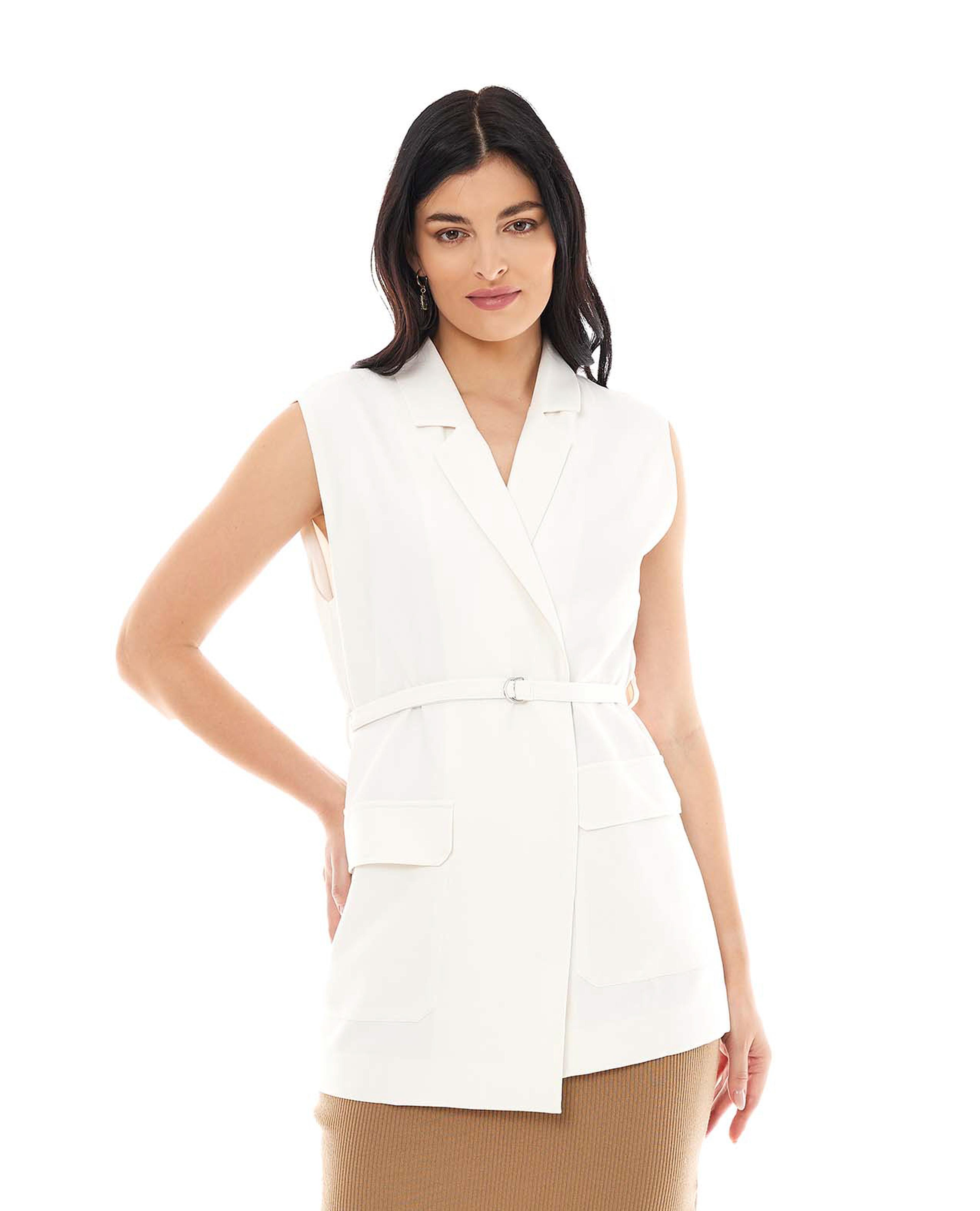 بليزر سادة بدون أكمام مع حزام خصر