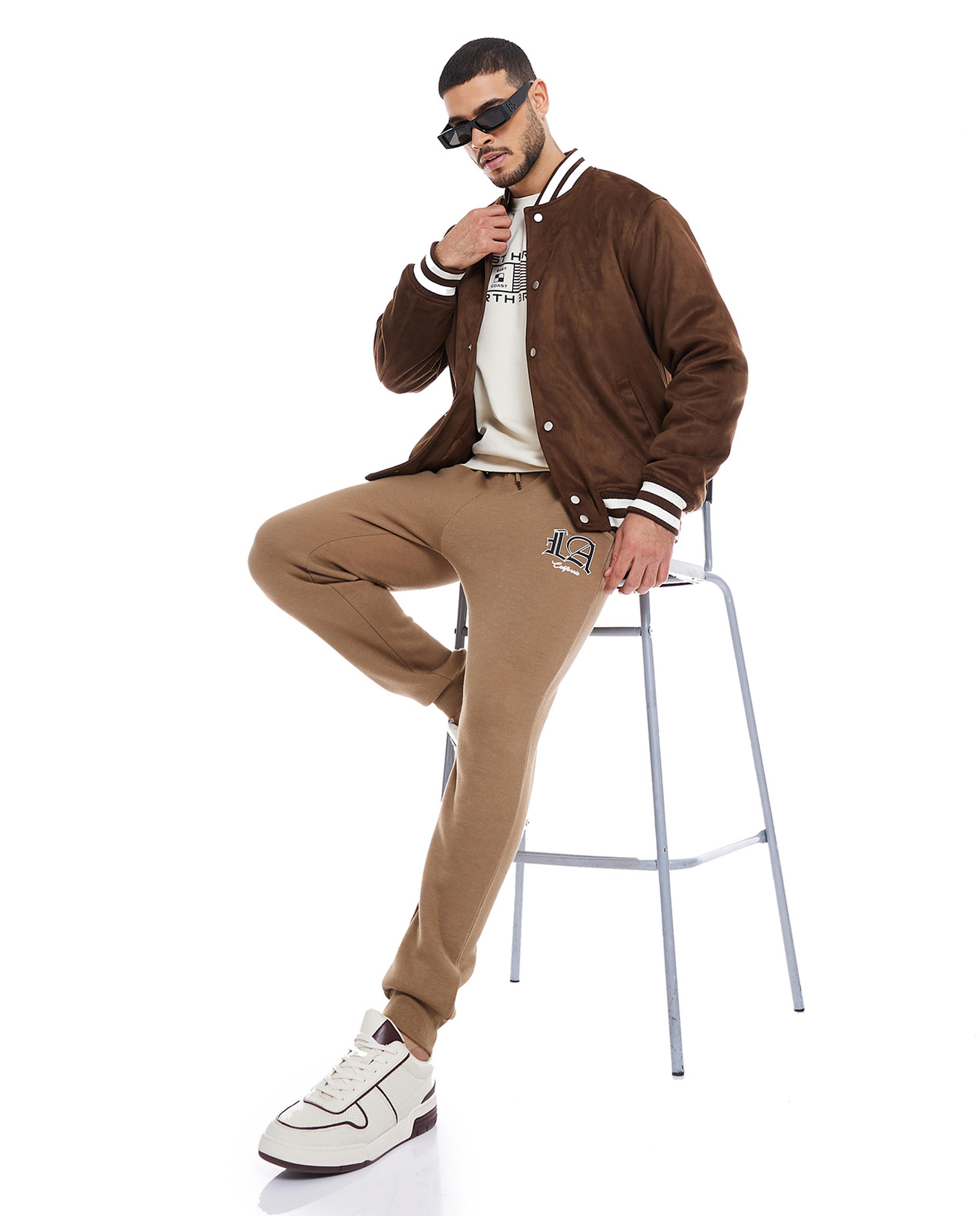 جاكيت سادة بأزرار