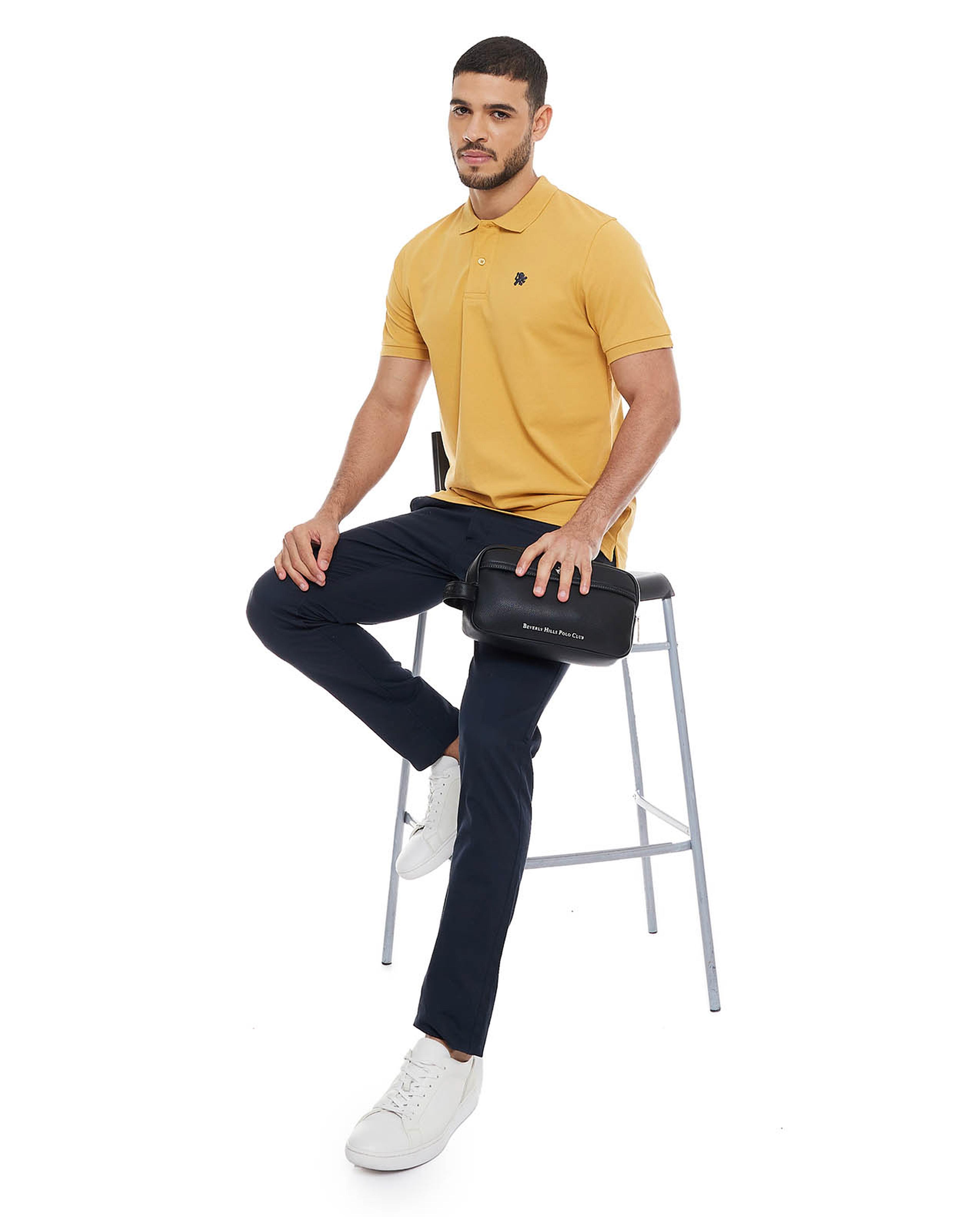 تيشيرت بولو بأكمام قصيرة مطرز