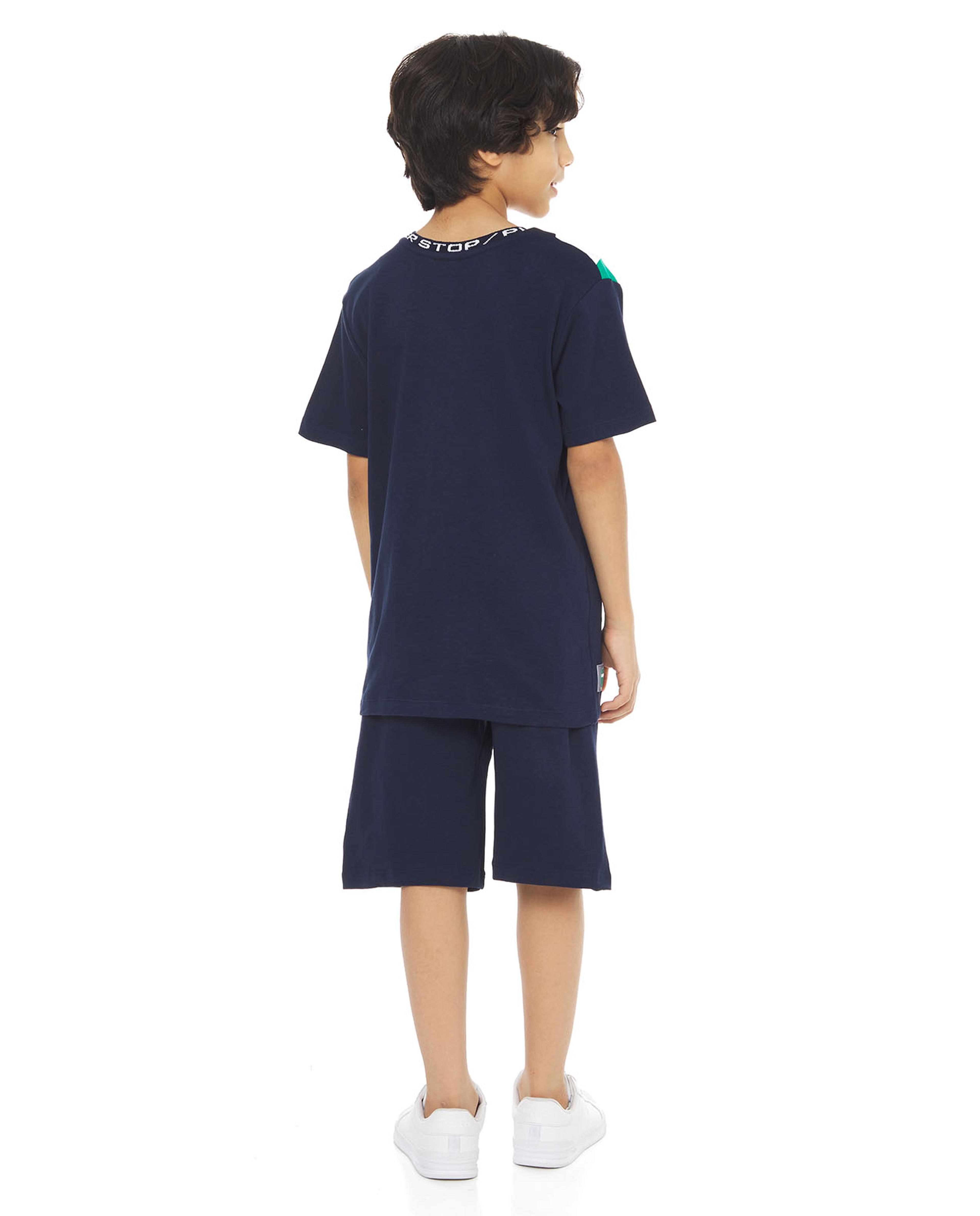 طقم ملابس بطبعة