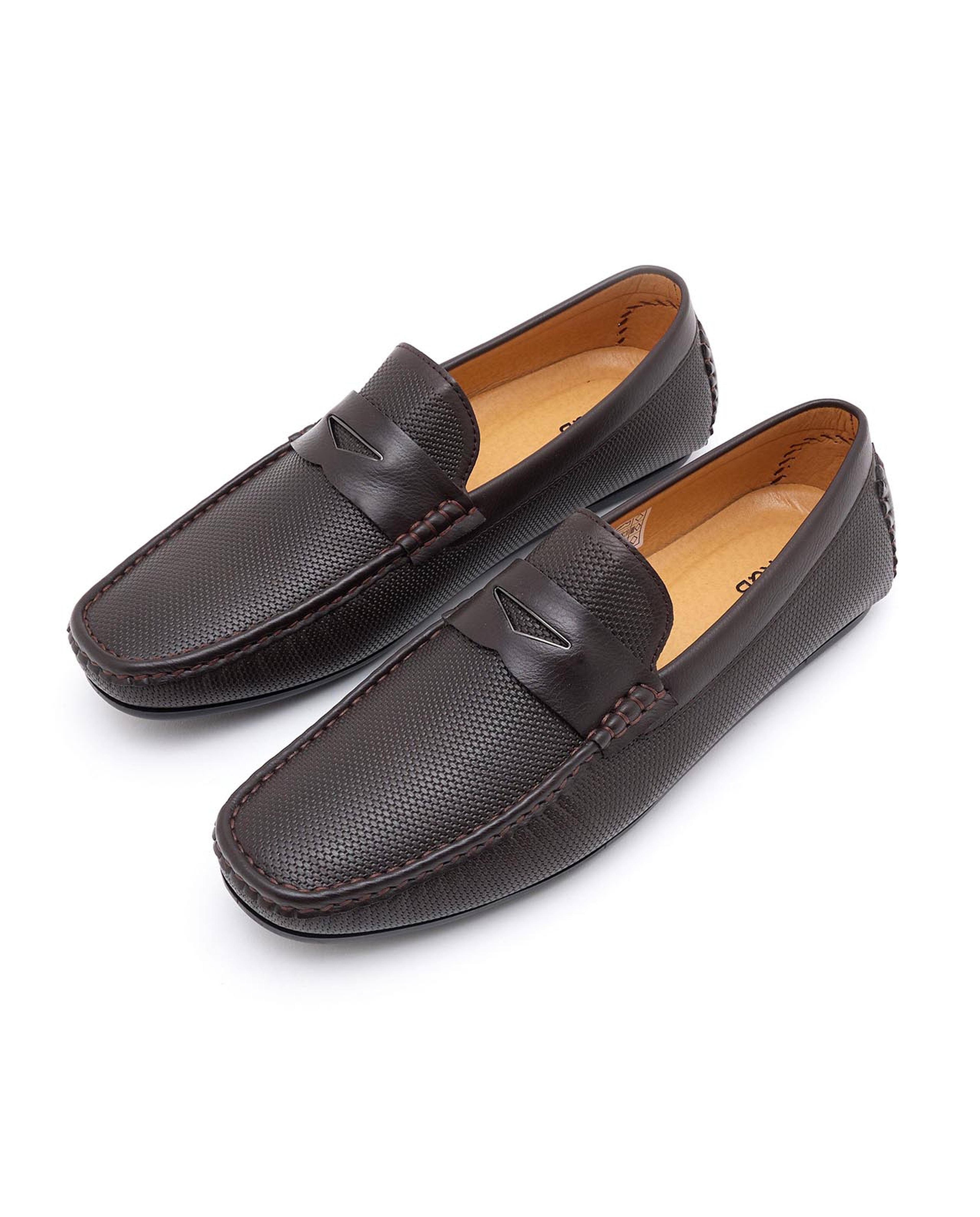 لوفر منقوش سليب اون