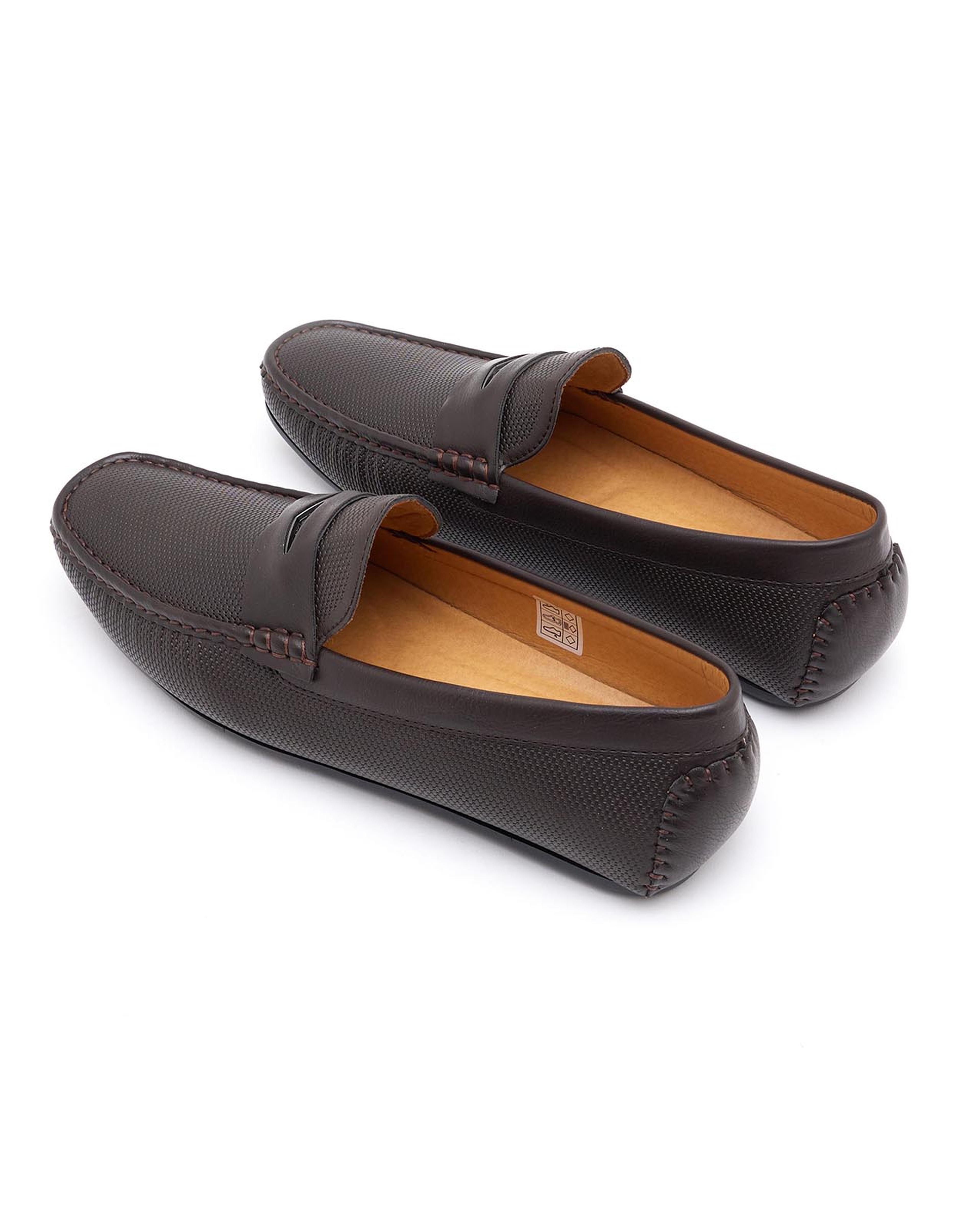 لوفر منقوش سليب اون