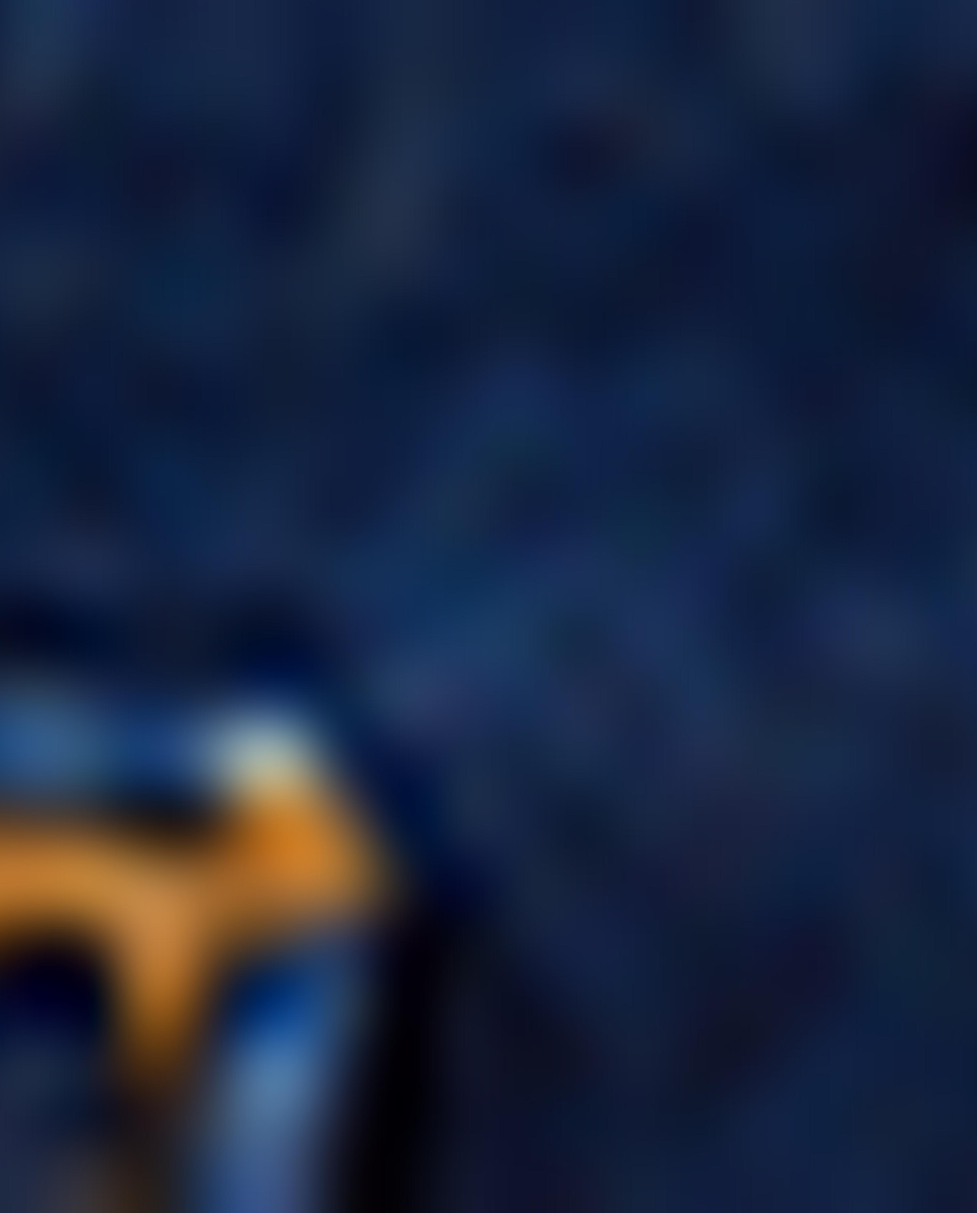 بنطال جينز سكيني فيت بأزرار