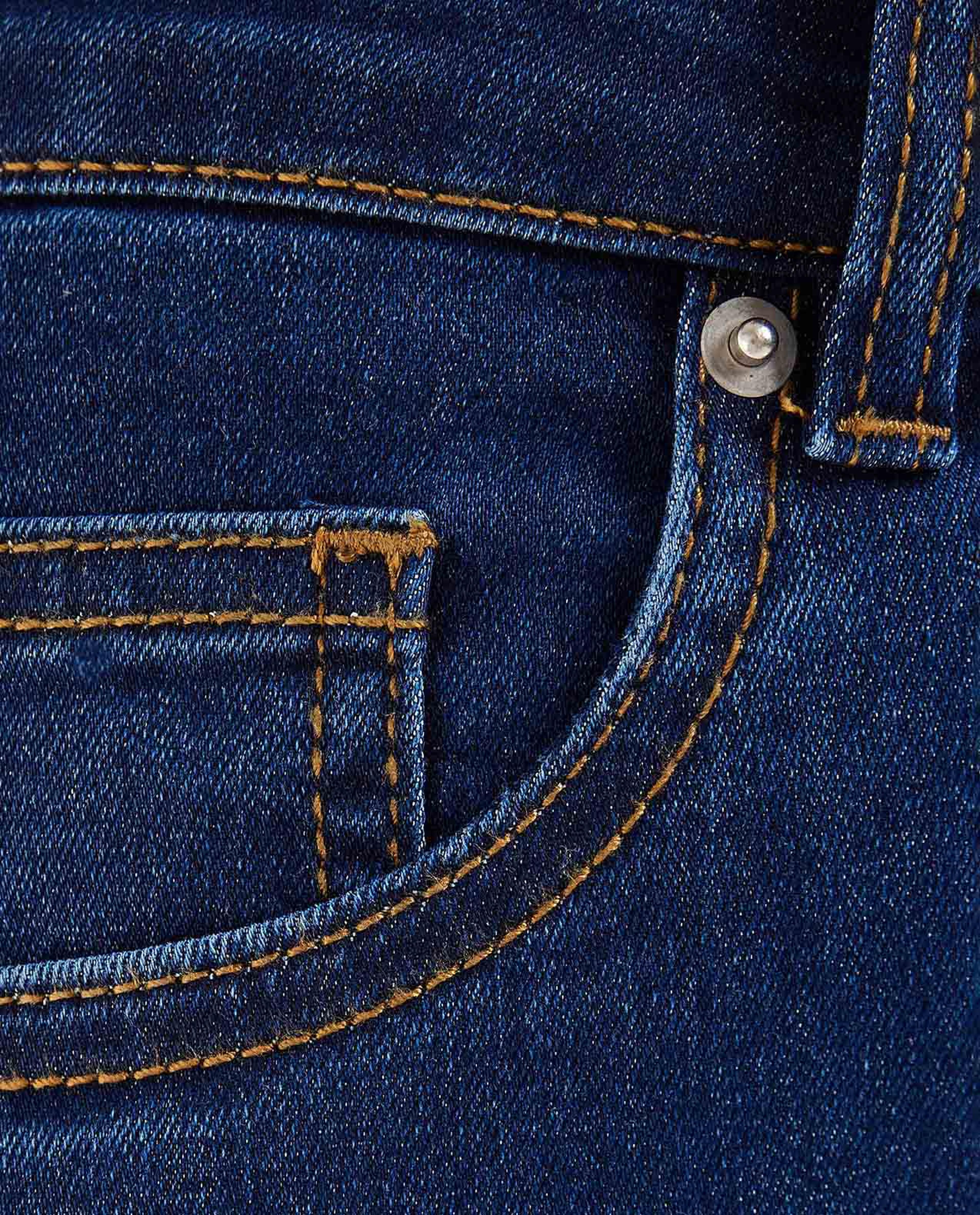 بنطال جينز سكيني فيت بأزرار