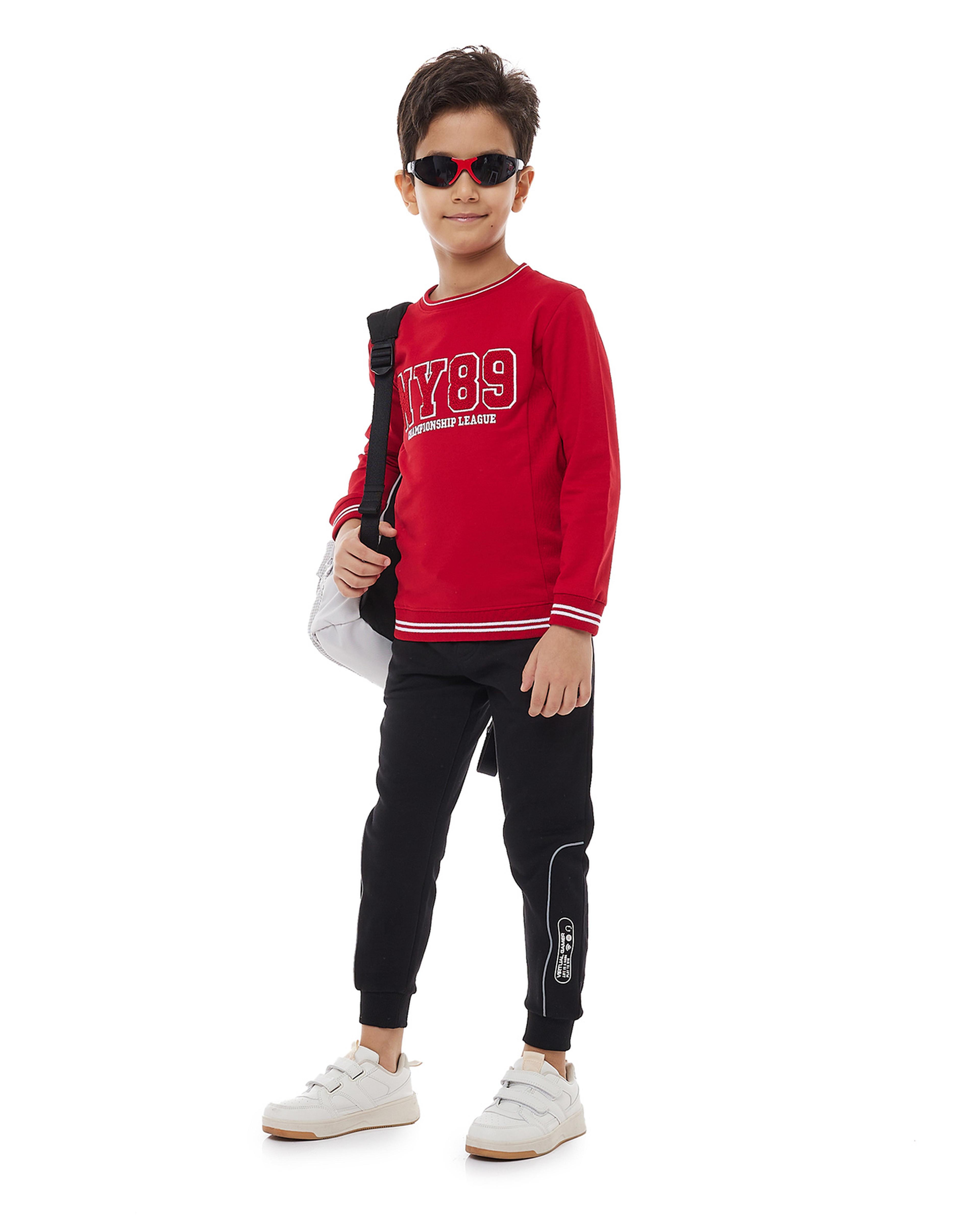 سويتشيرت بياقة دائرية بأكمام طويلة