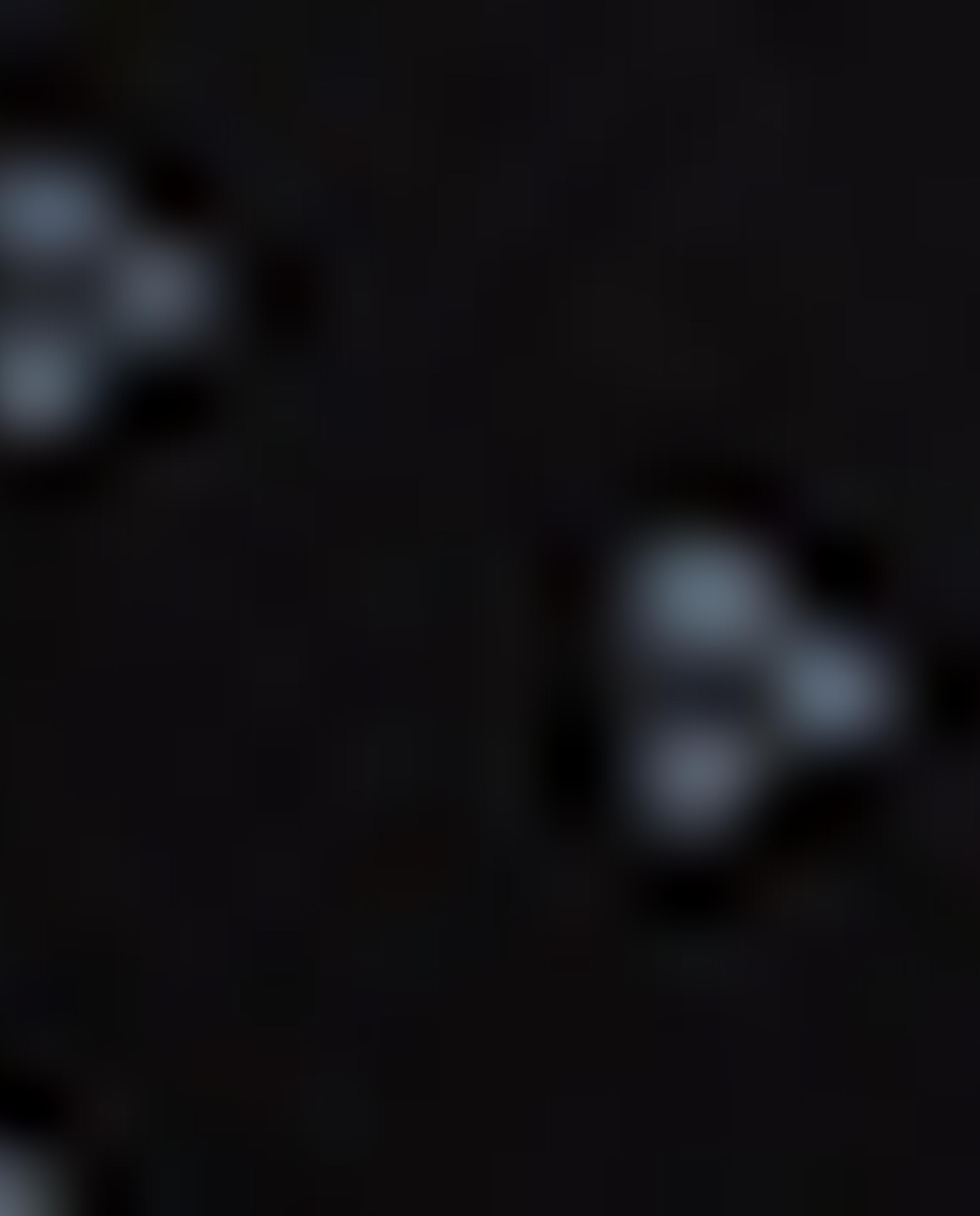 قميص بطبعة وبياقة ماندرين وبأكمام قصيرة