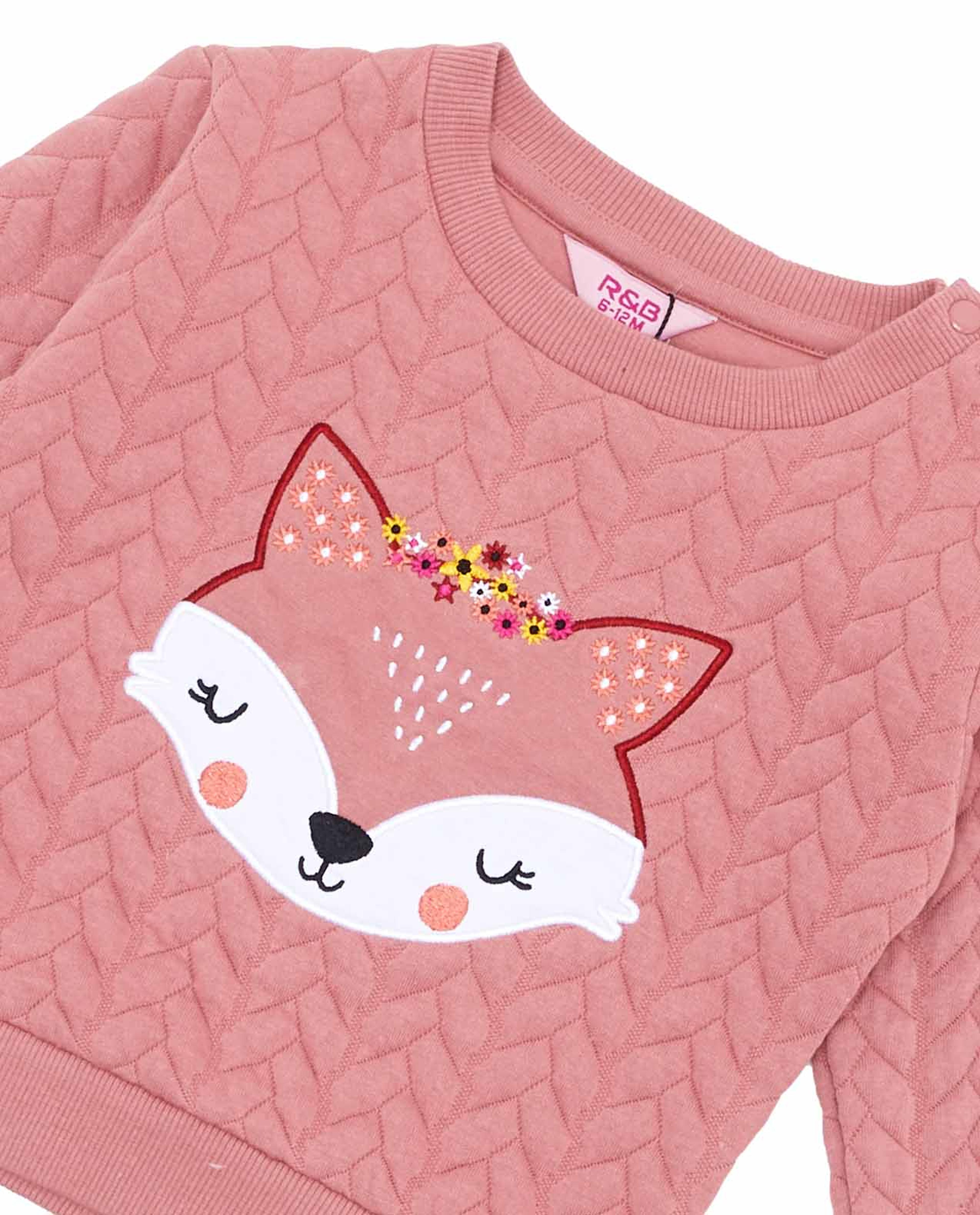 سويتشيرت بياقة مستديرة وأكمام طويلة