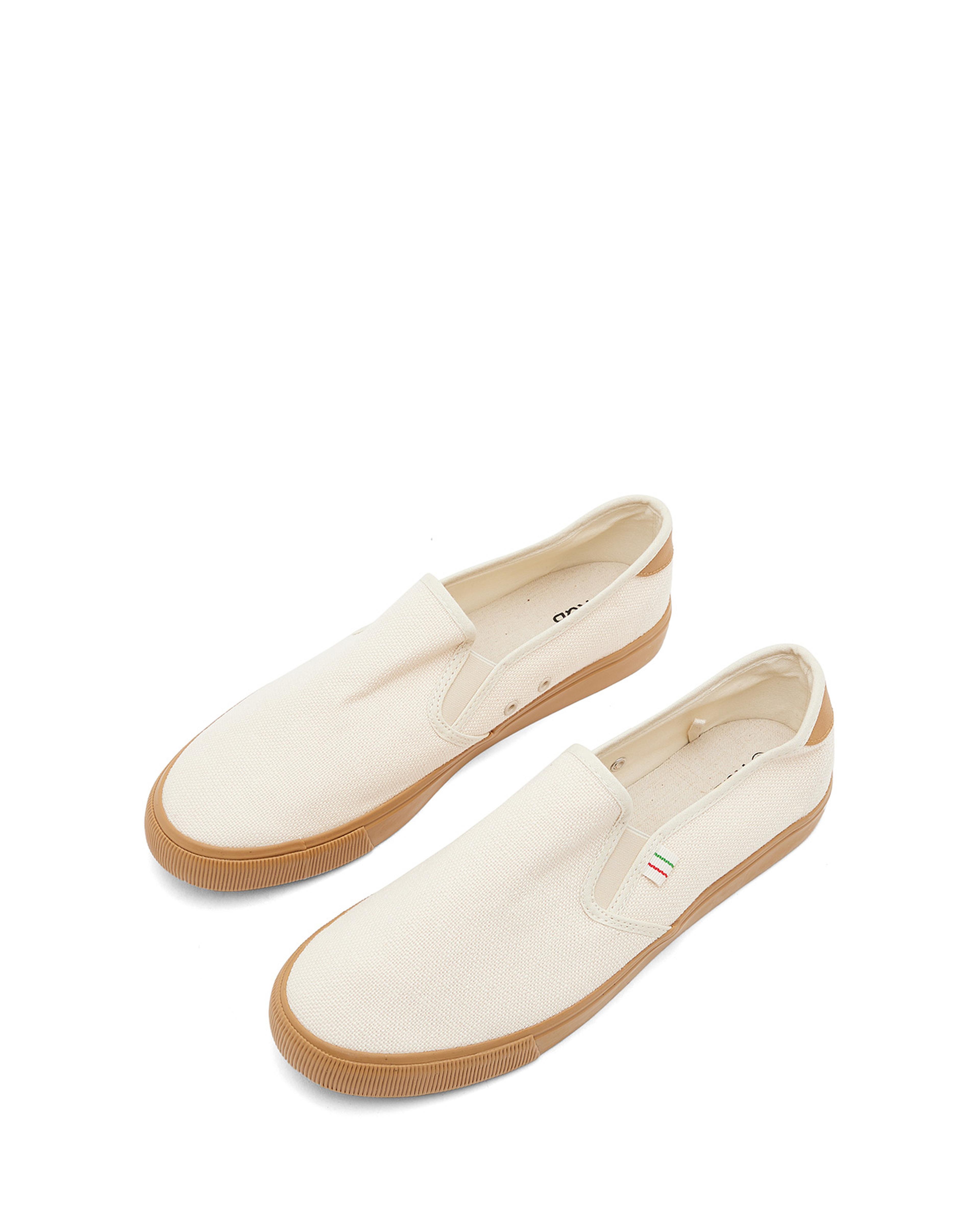 حذاء سليب أون قماشي
