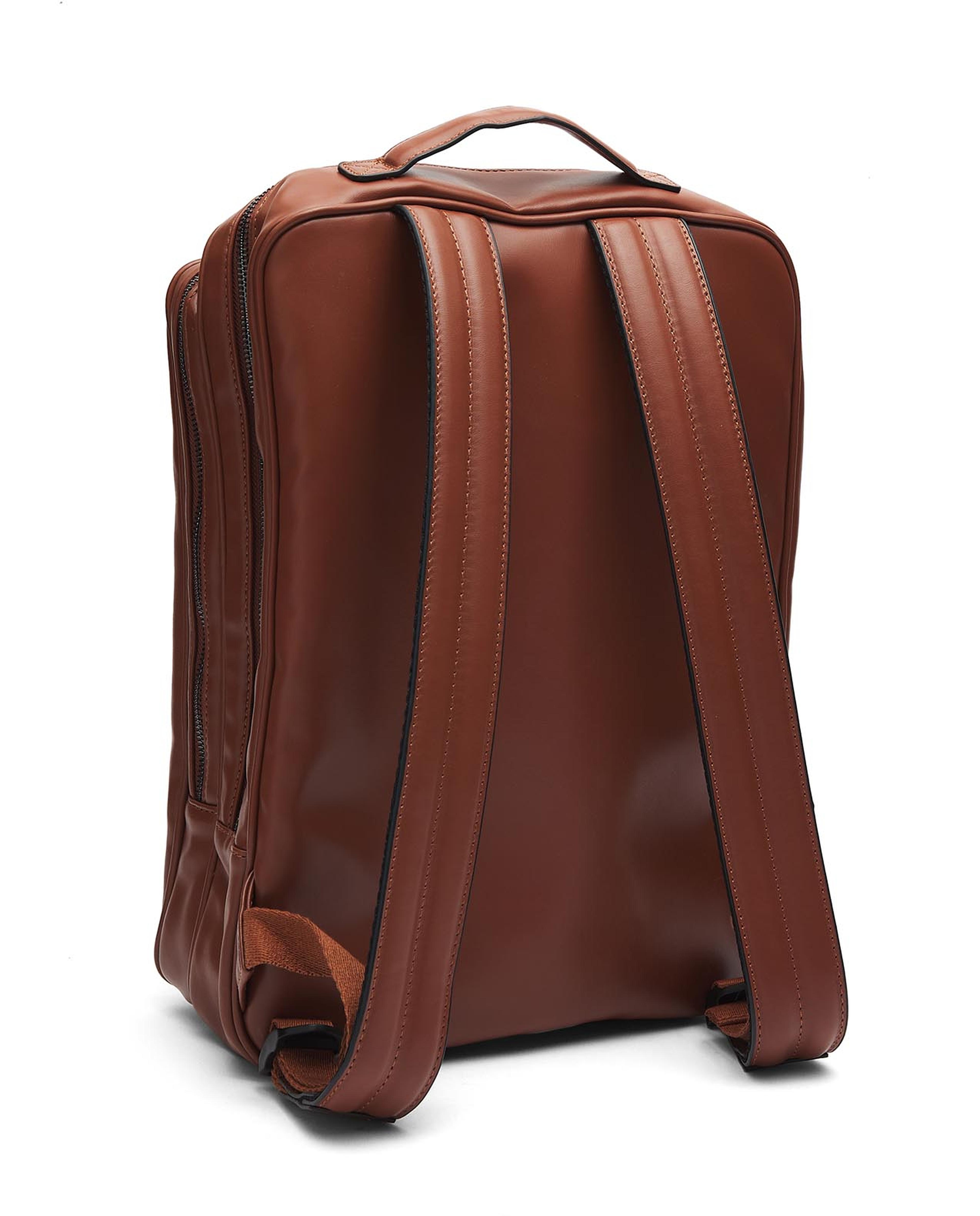 حقيبة ظهر بسحاب