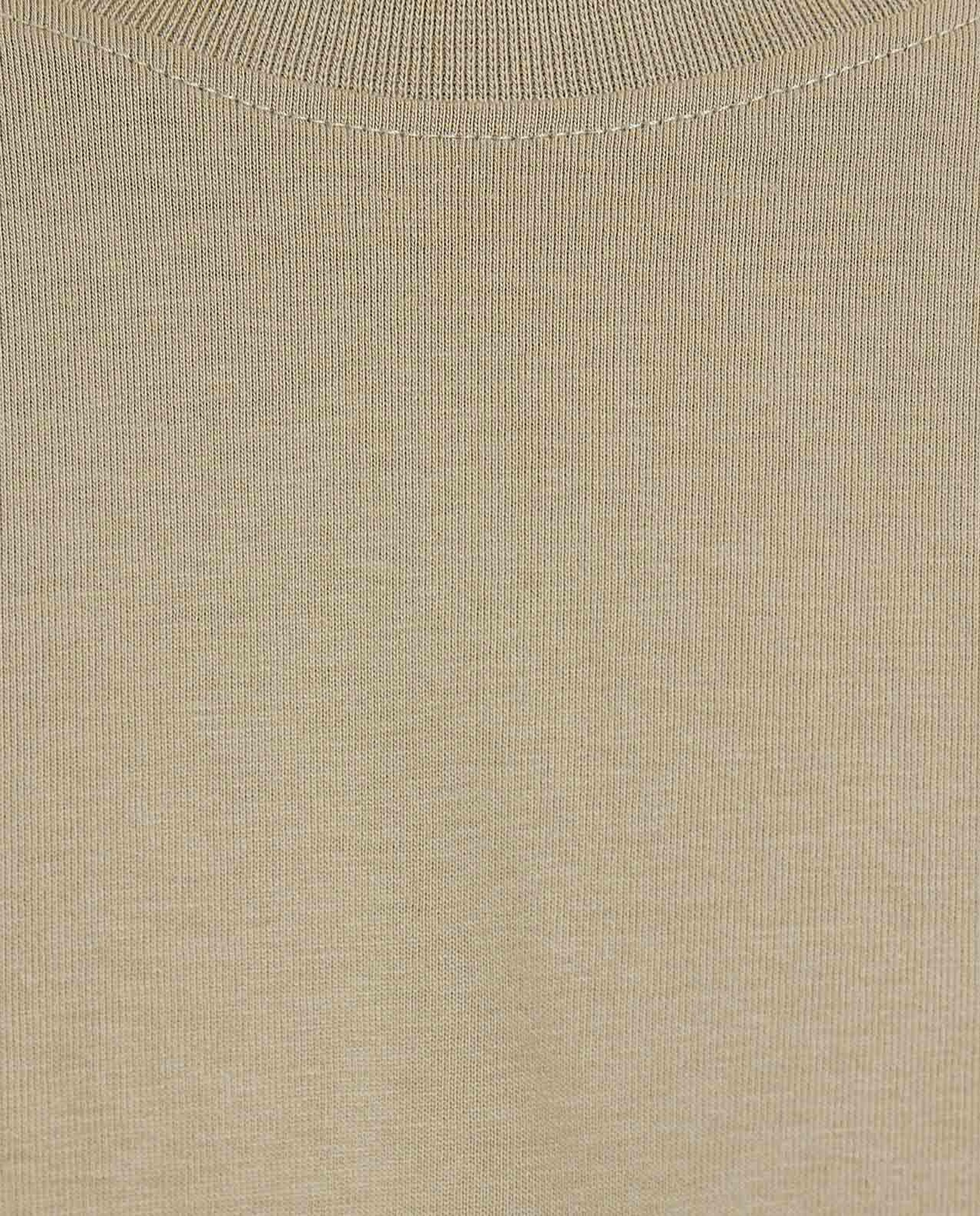 تيشيرت سادة بأكمام قصيرة ورقبة مستديرة