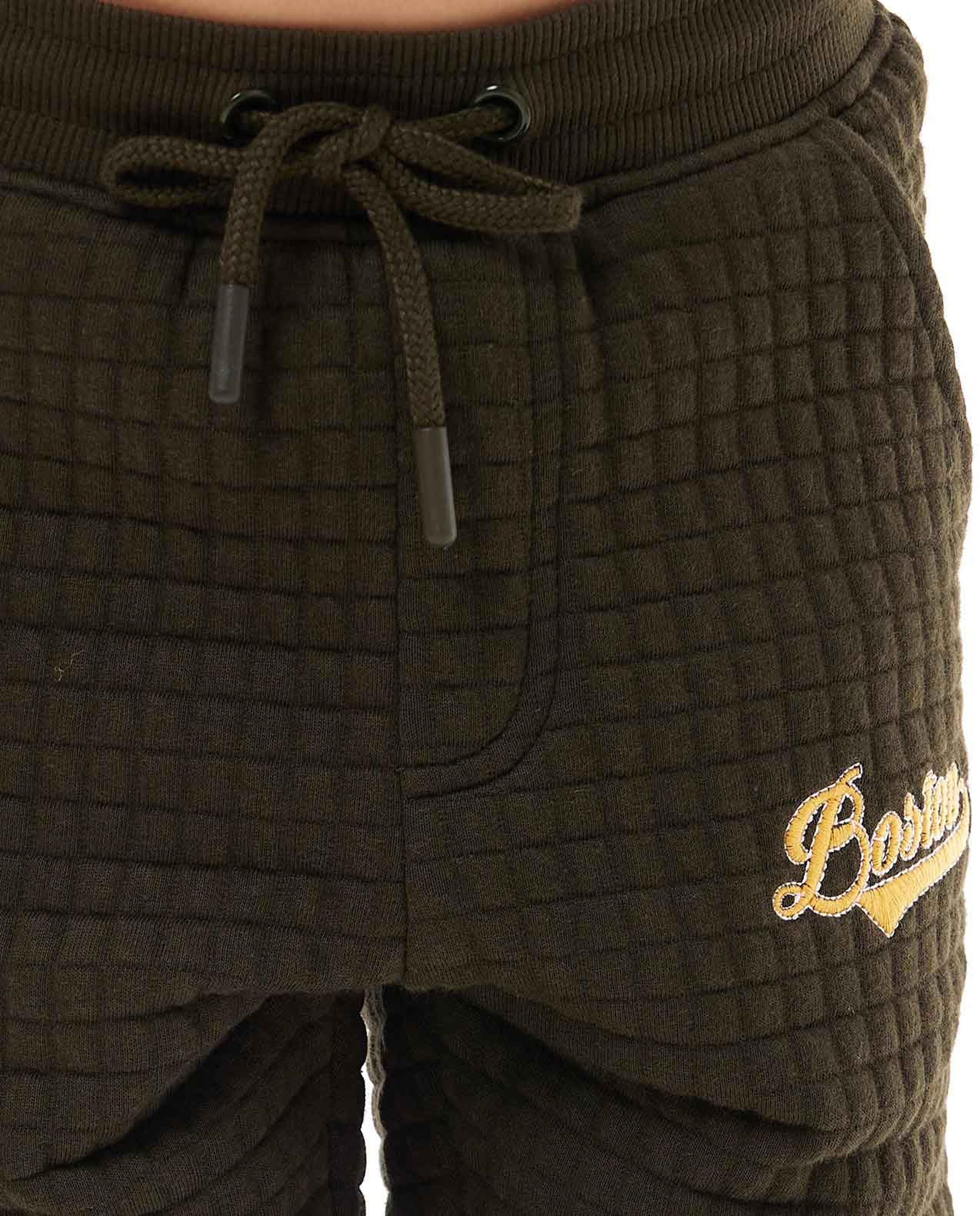 طقم ملابس منقوش بهودي