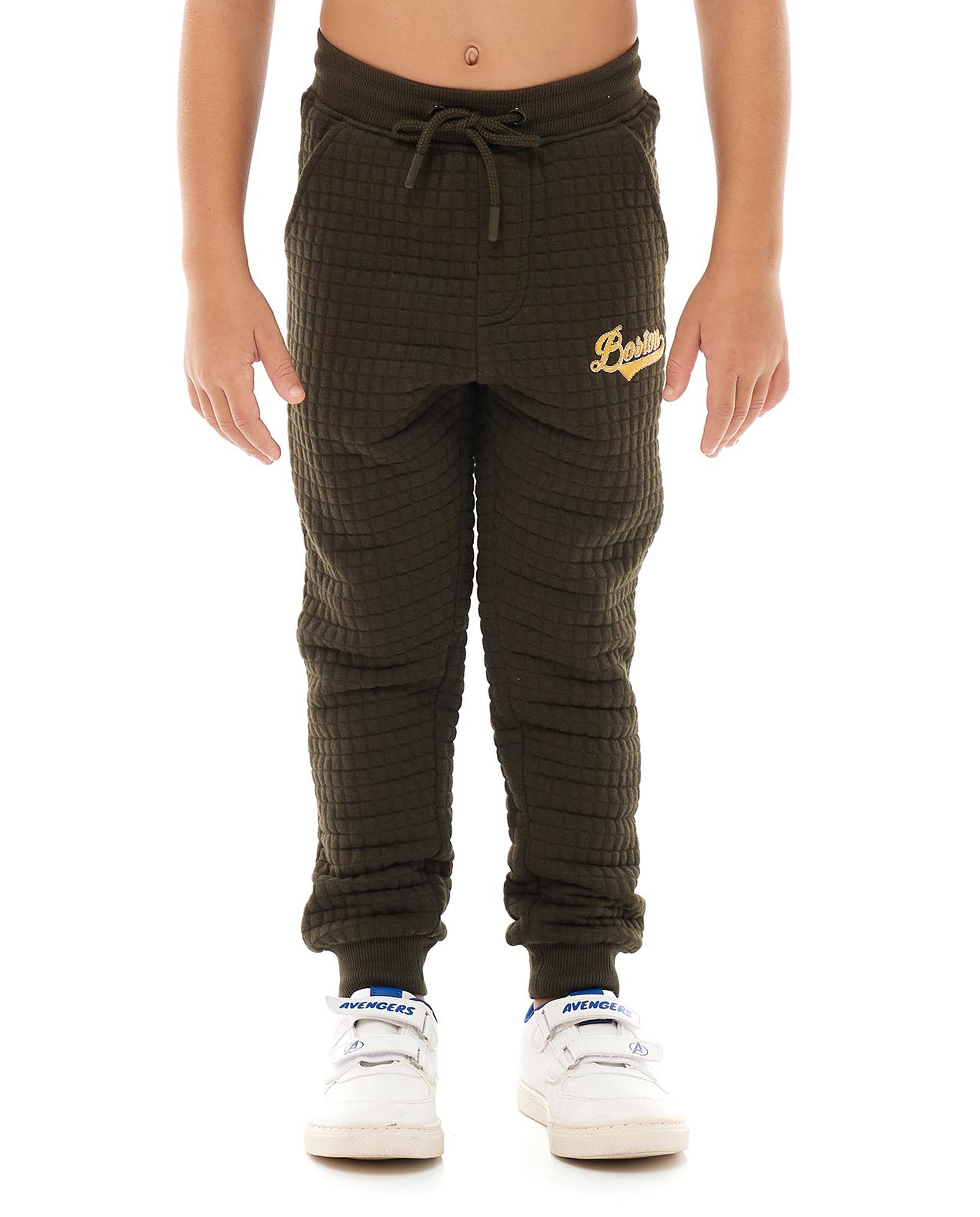 طقم ملابس منقوش بهودي