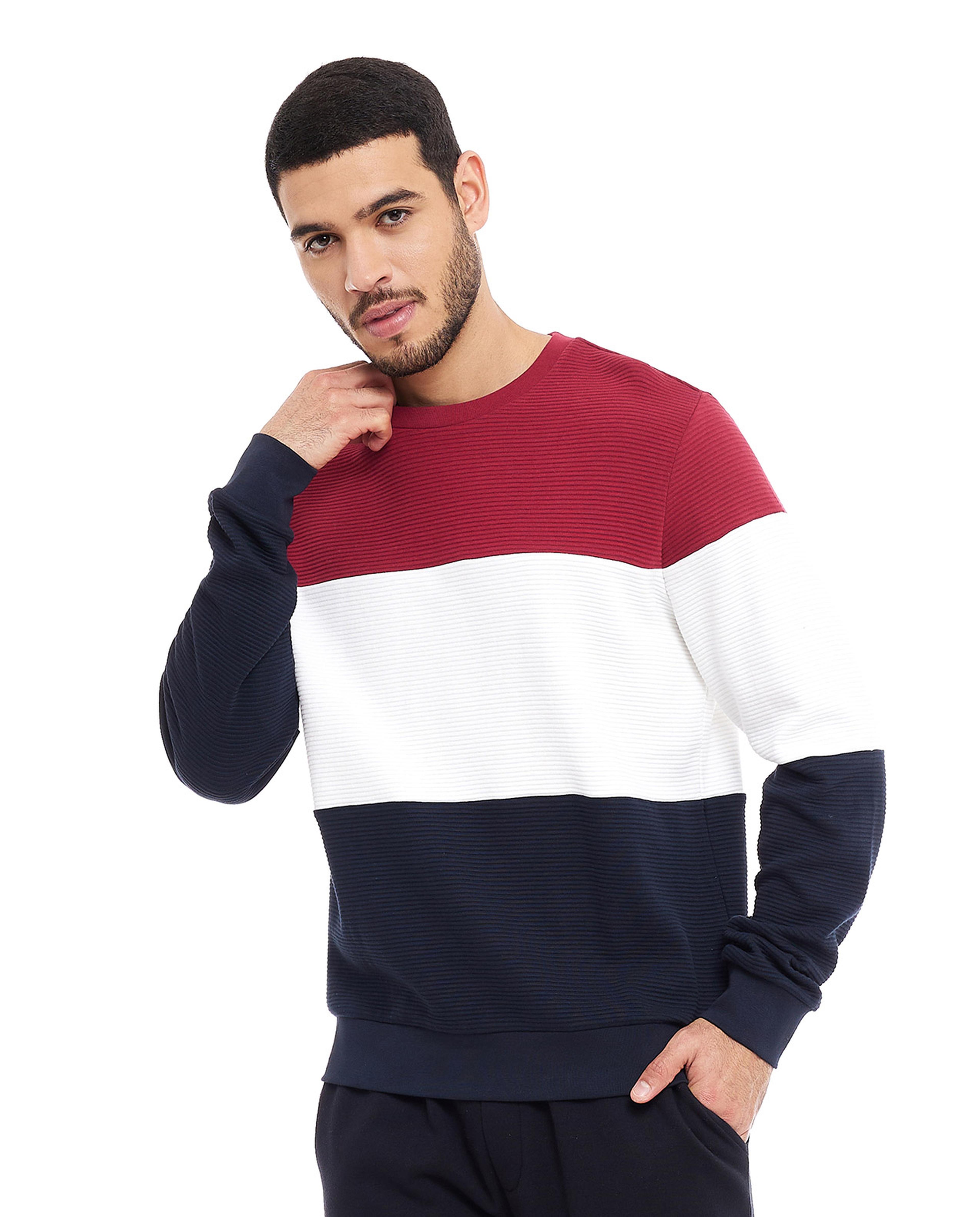 سويتشيرت بأكمام طويلة ورقبة مستديرة بألوان متناسقة