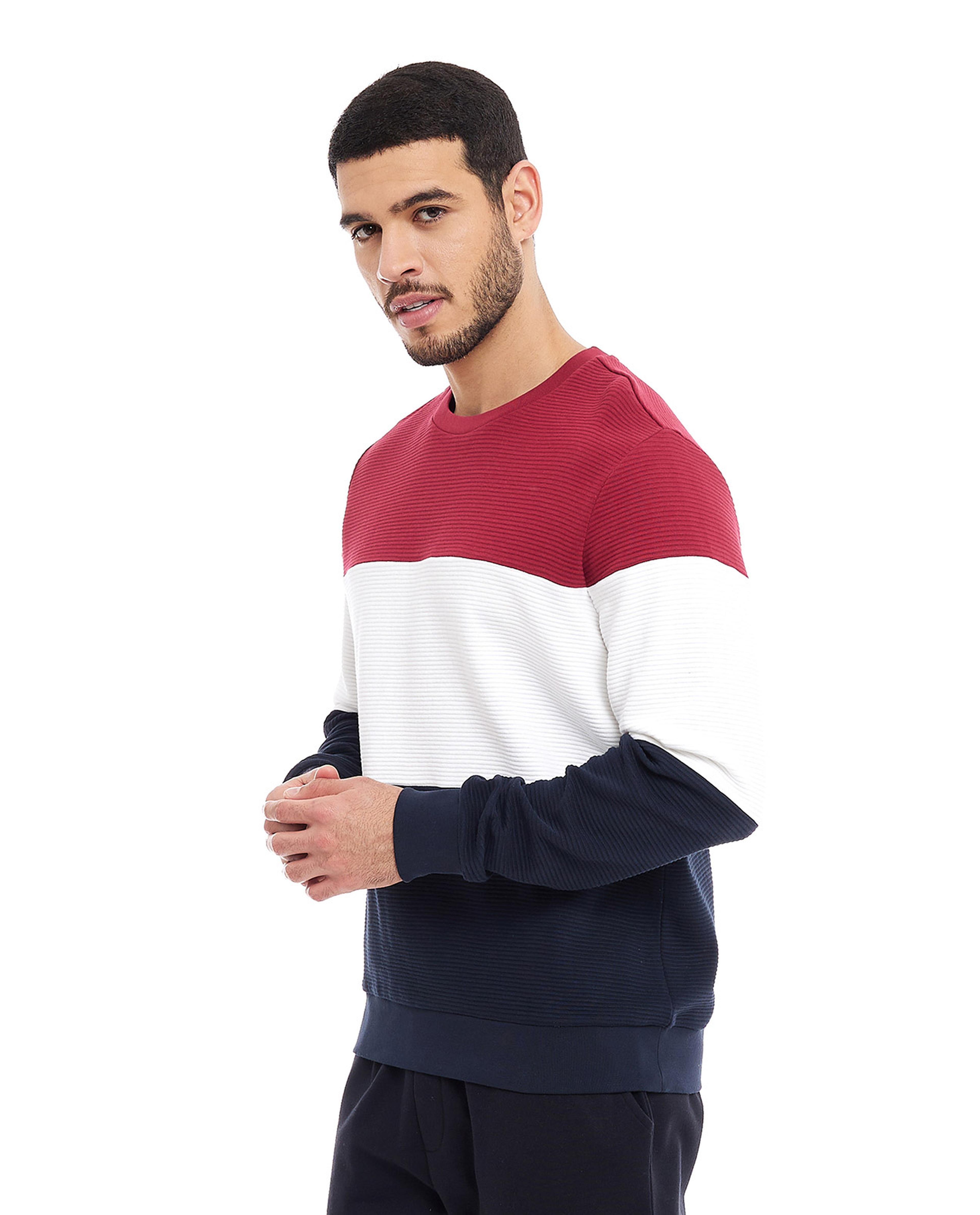 سويتشيرت بأكمام طويلة ورقبة مستديرة بألوان متناسقة