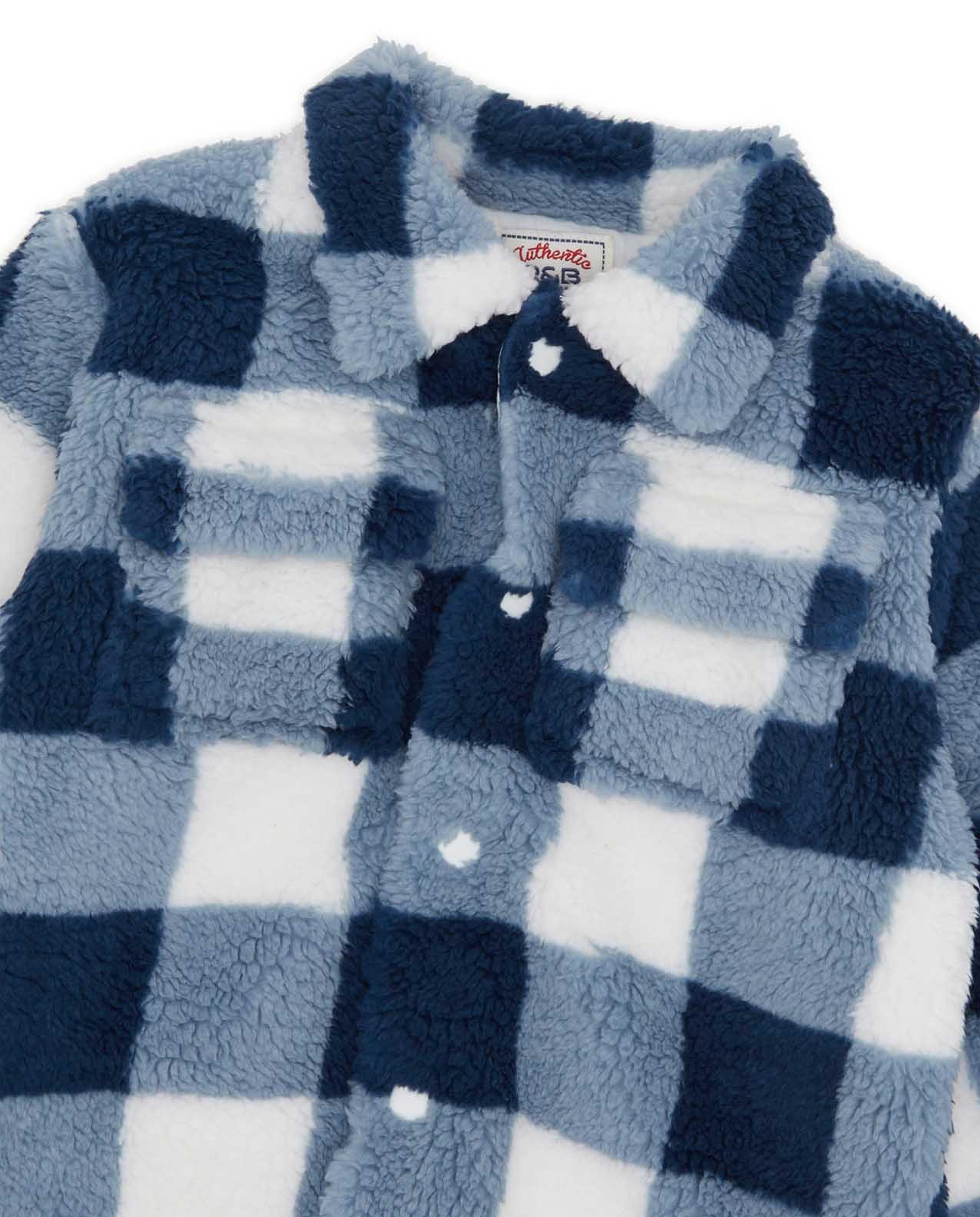 جاكيت كاروهات بأزرار