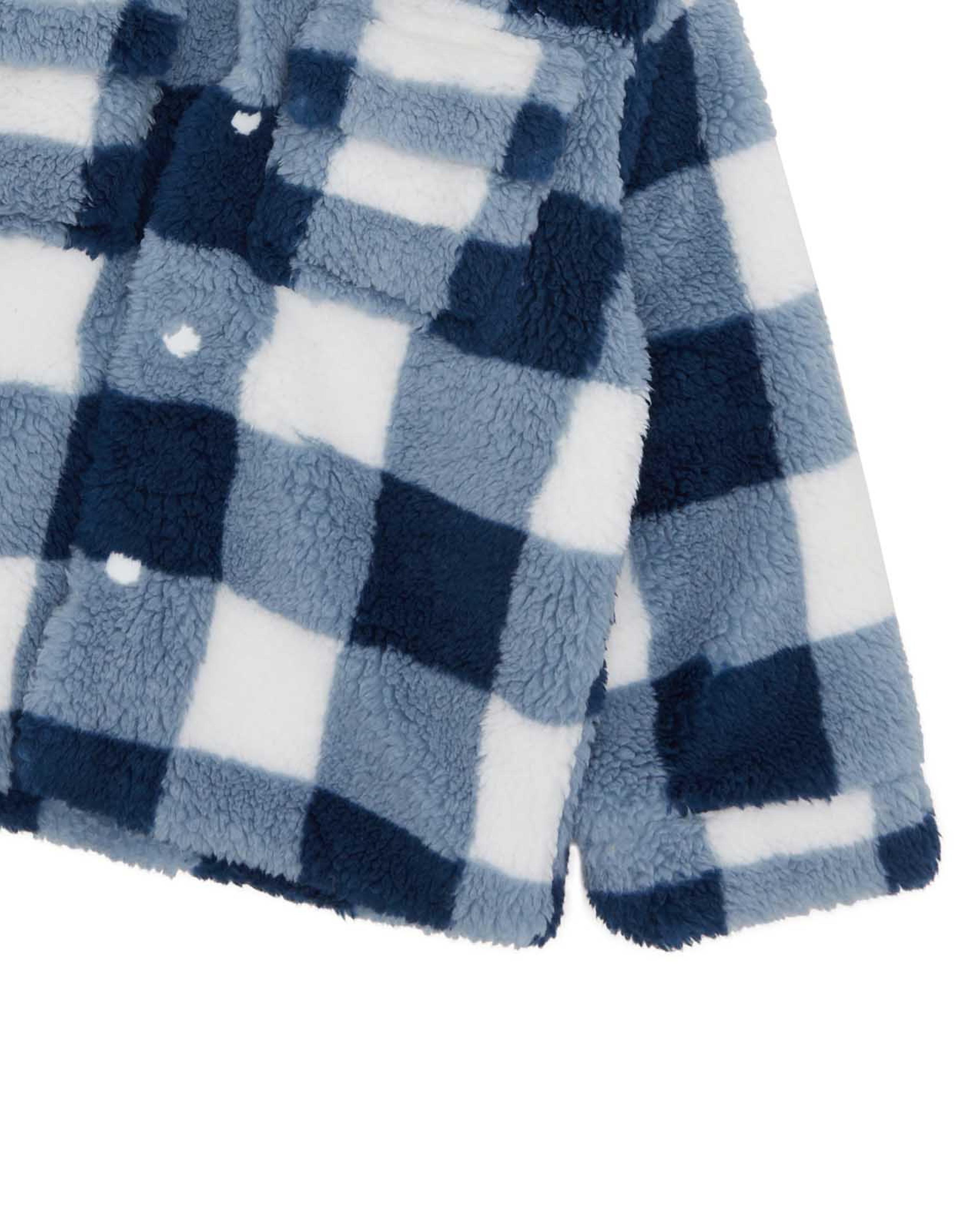 جاكيت كاروهات بأزرار