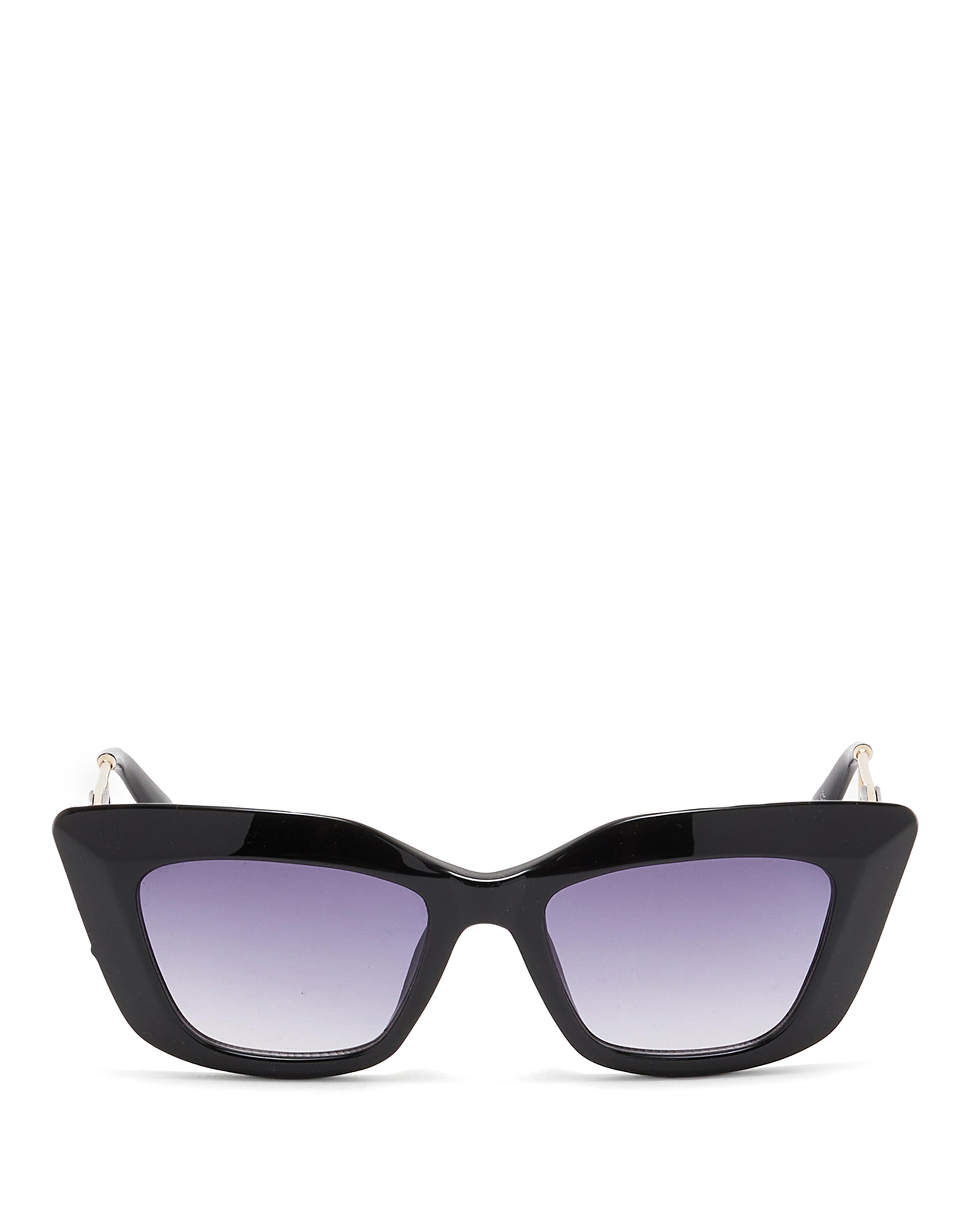 نظارات شمسية بقصة عين القطة