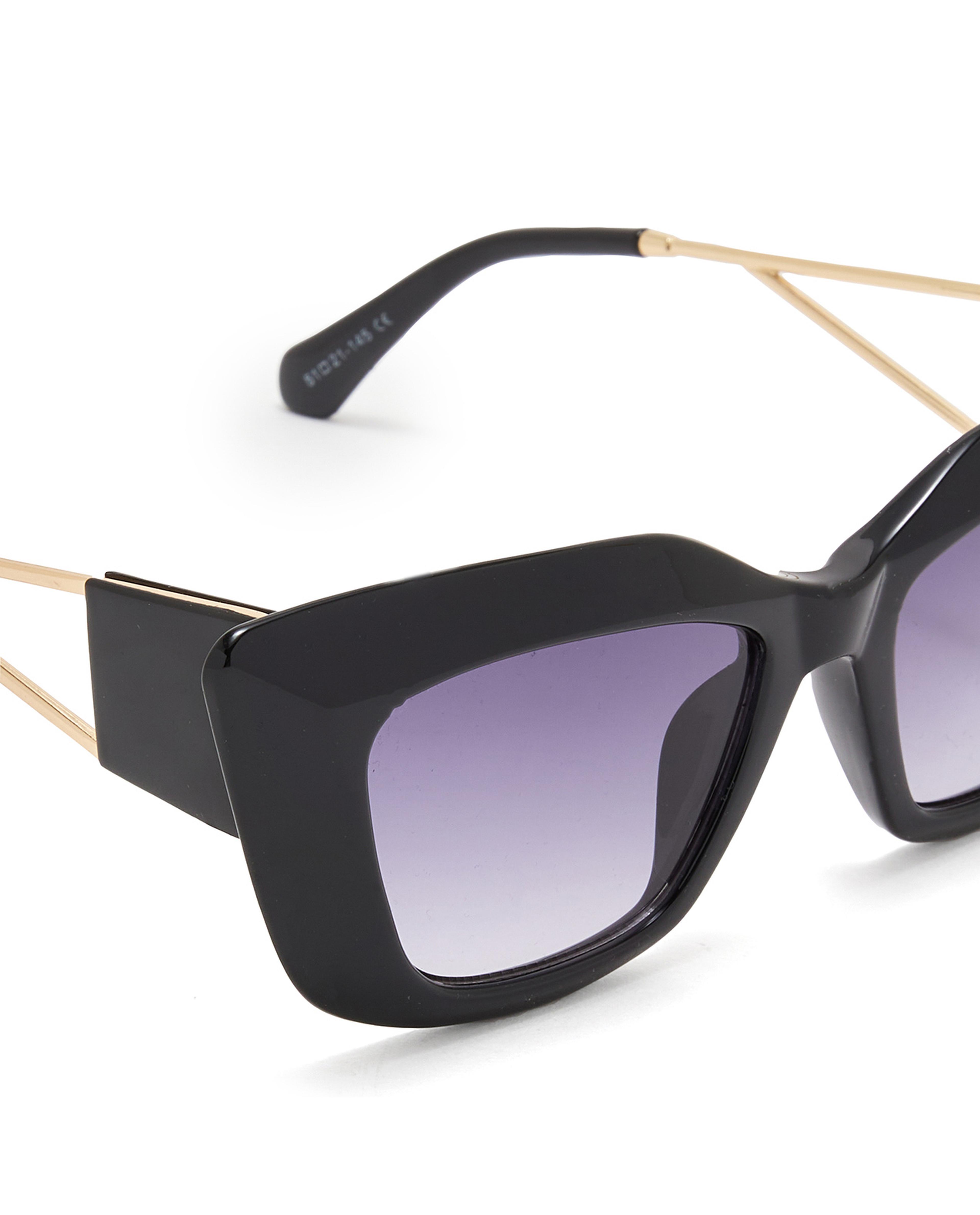 نظارات شمسية بقصة عين القطة