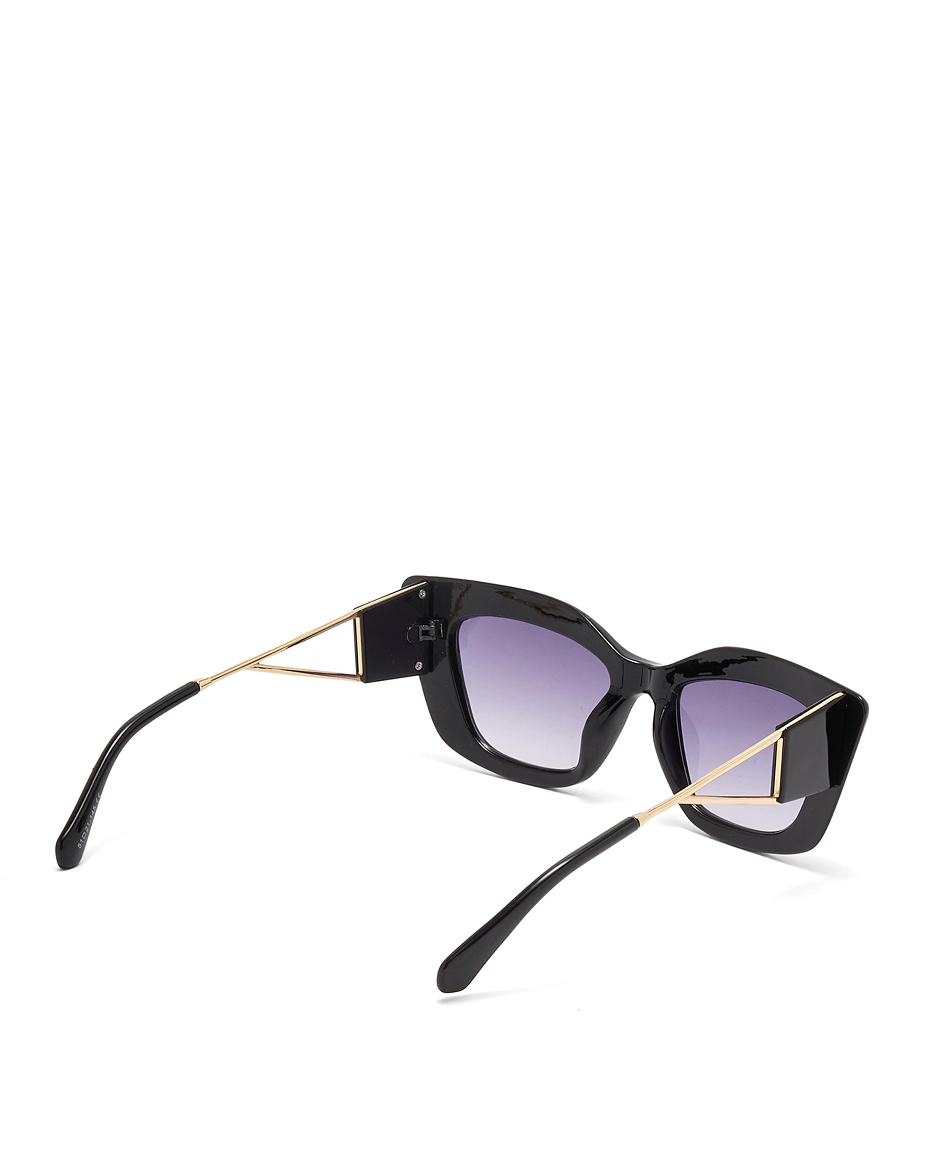 نظارات شمسية بقصة عين القطة