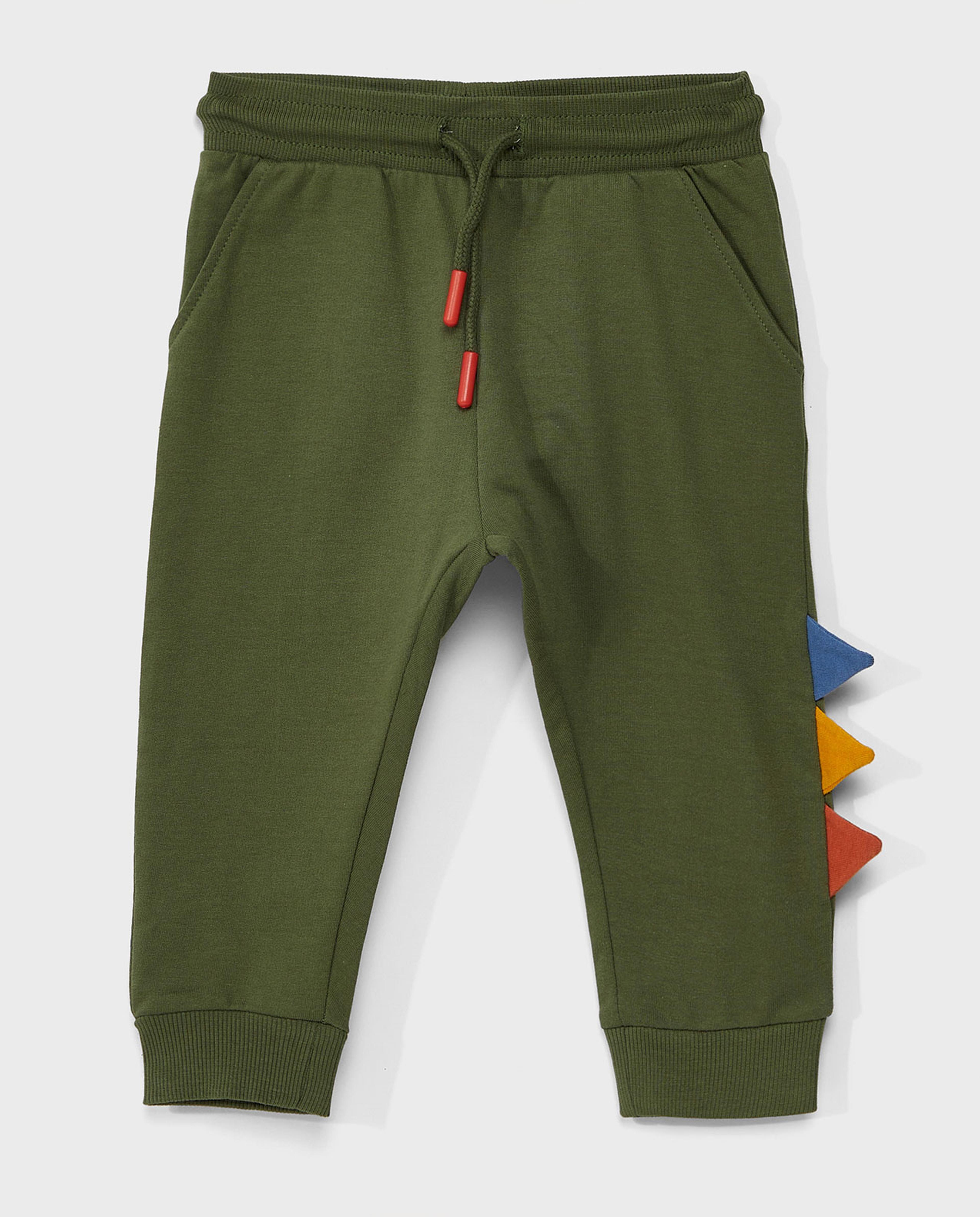 طقم ملابس بهودي وطبعة