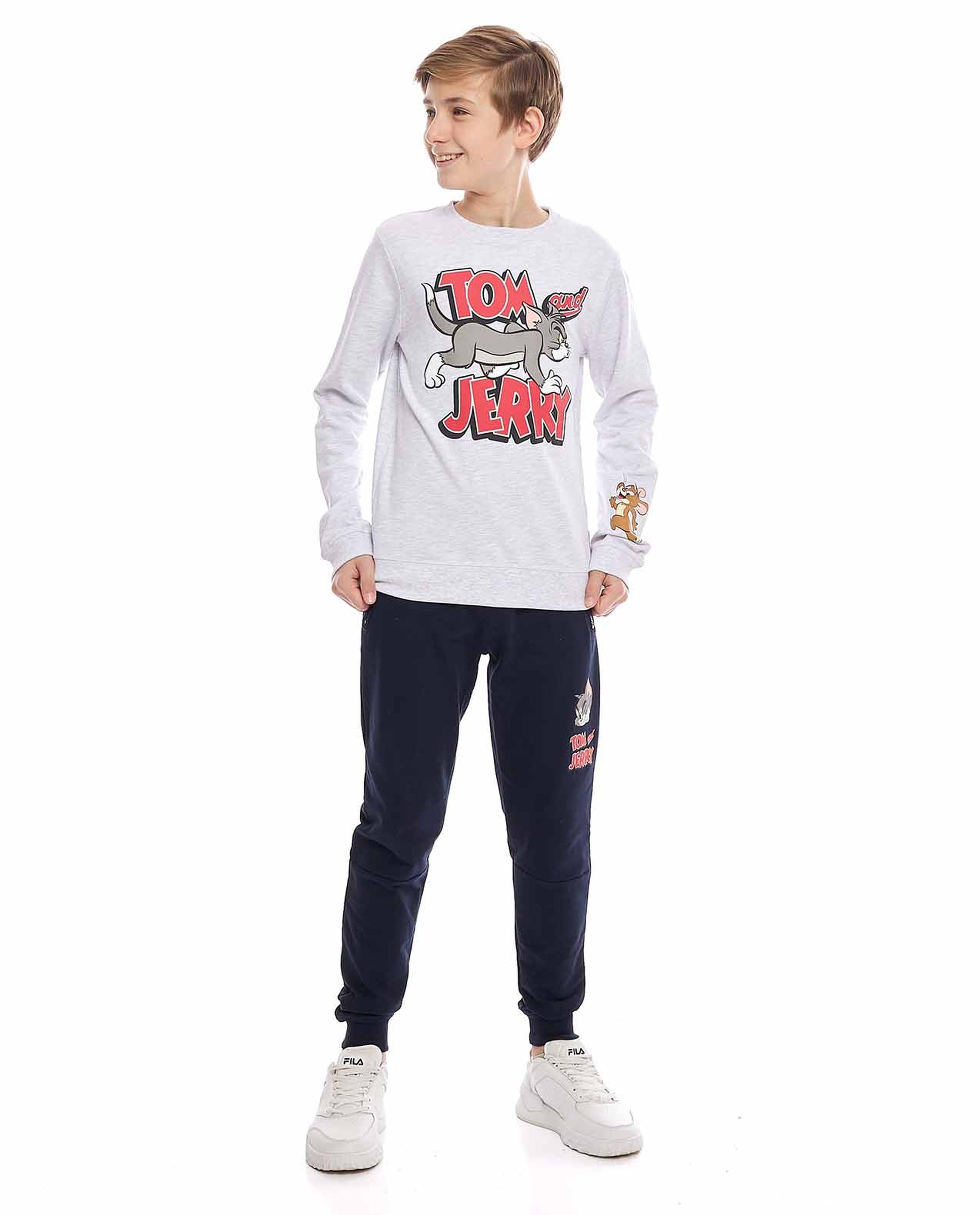 طقم بطبعة توم وجيري