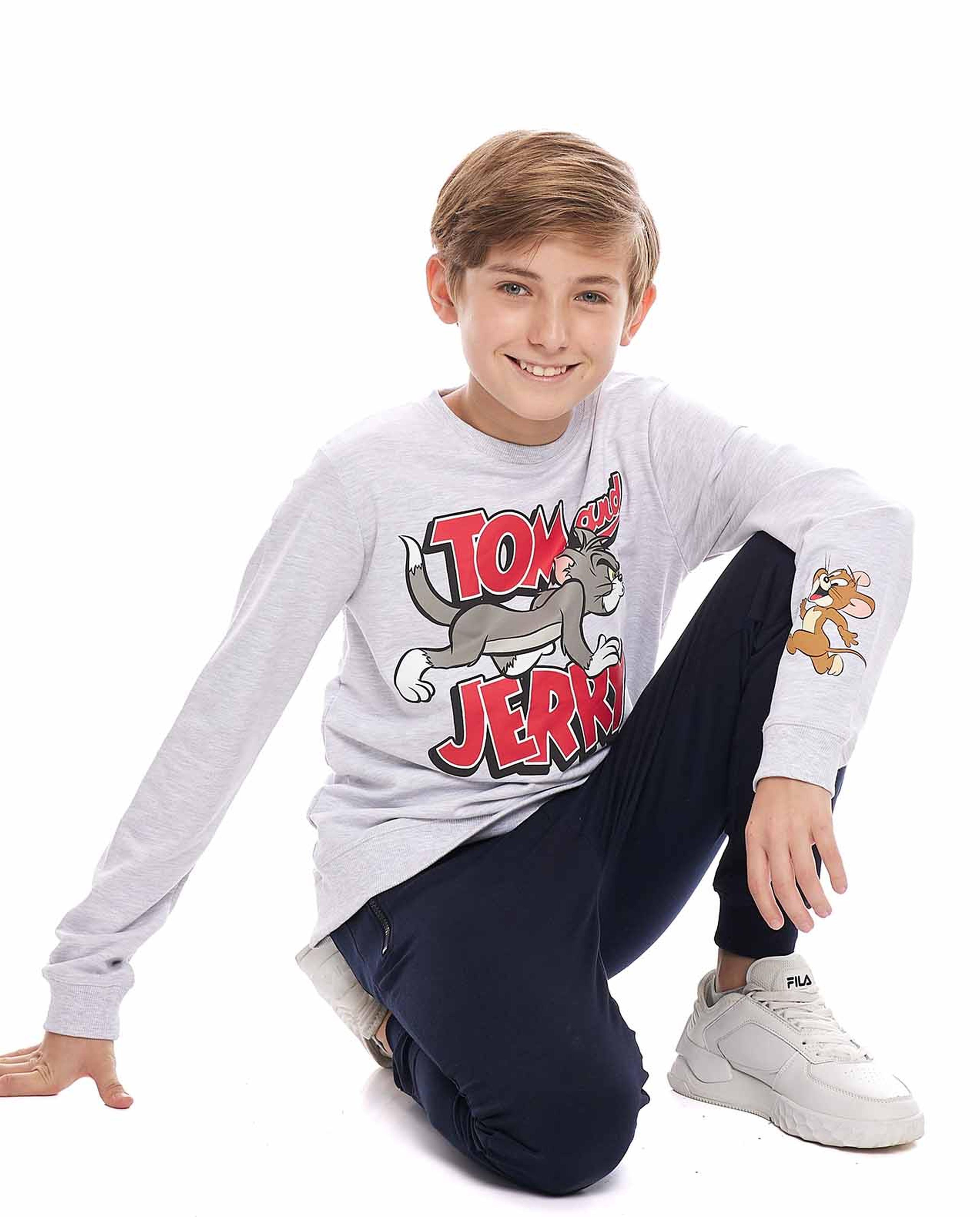 طقم بطبعة توم وجيري