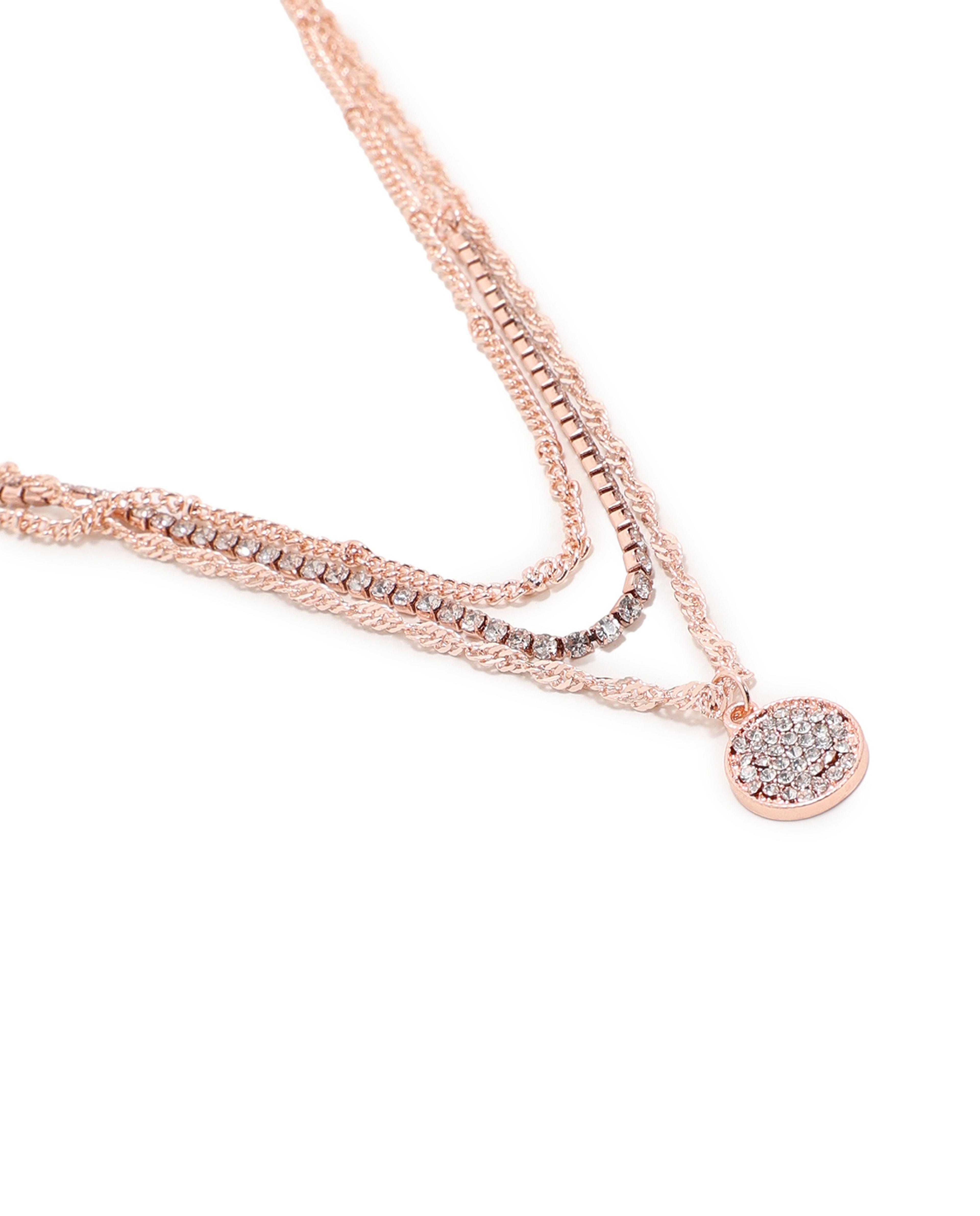 قلادة بطبقات