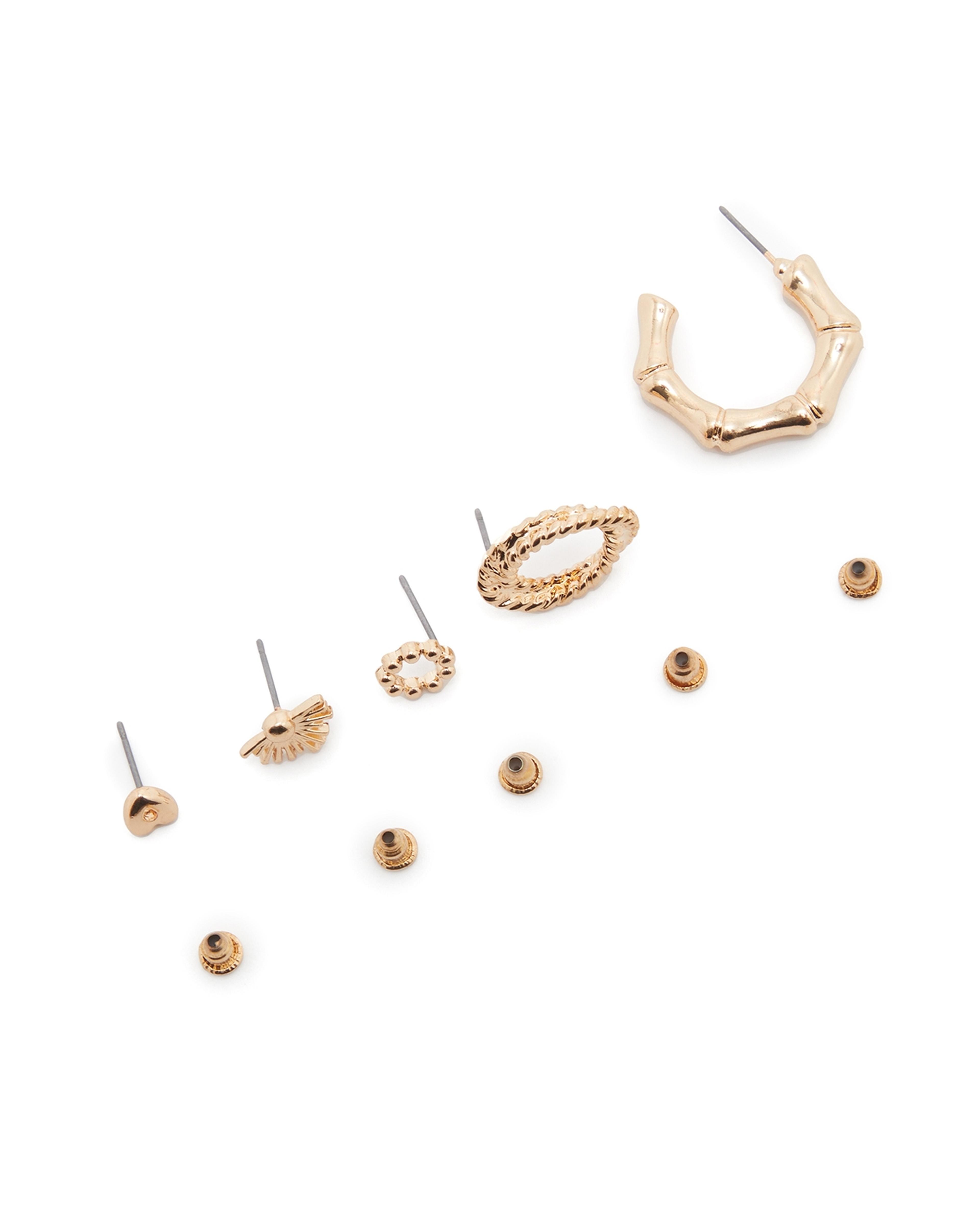 أقراط أذن متعددة 