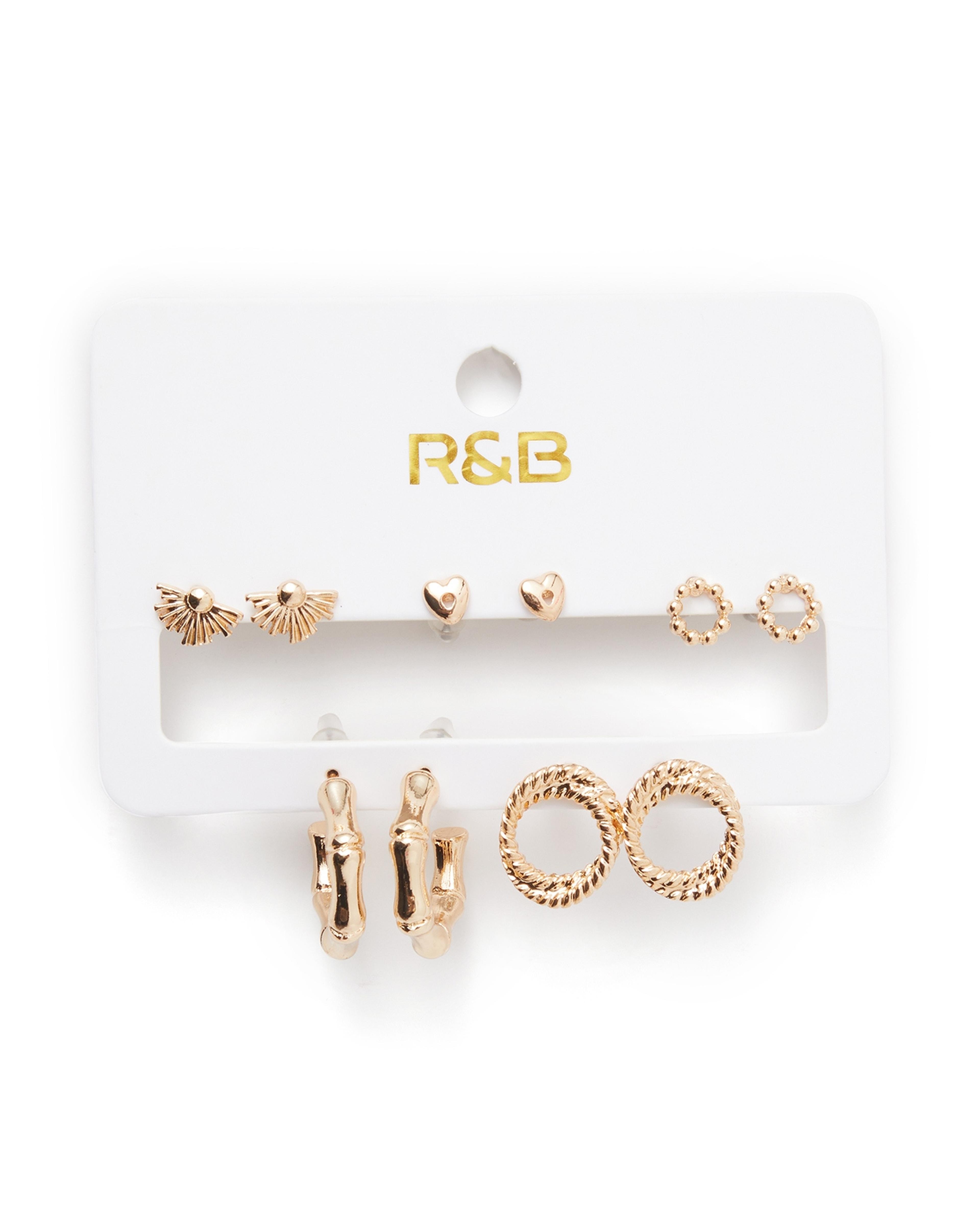 أقراط أذن متعددة 