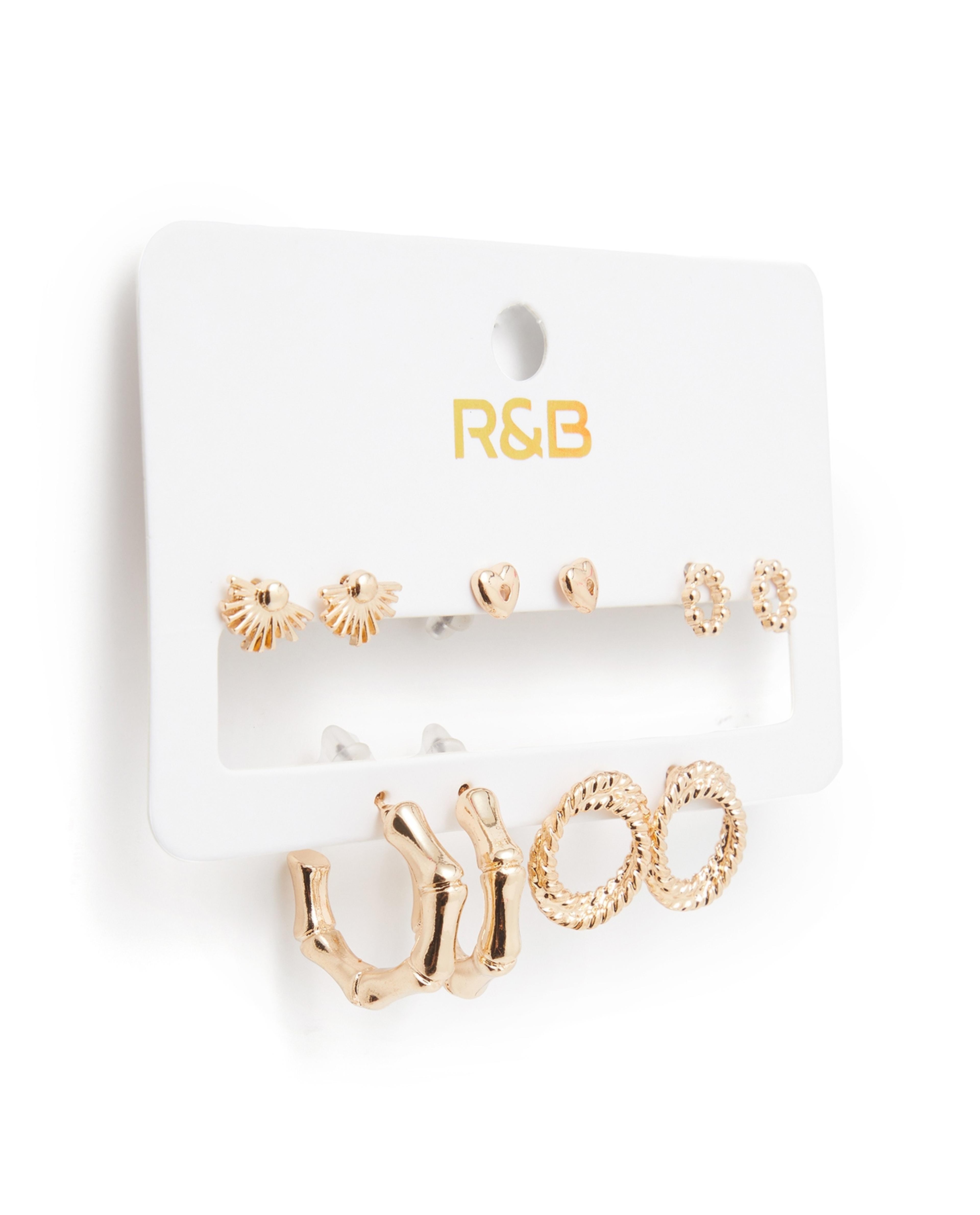 أقراط أذن متعددة 