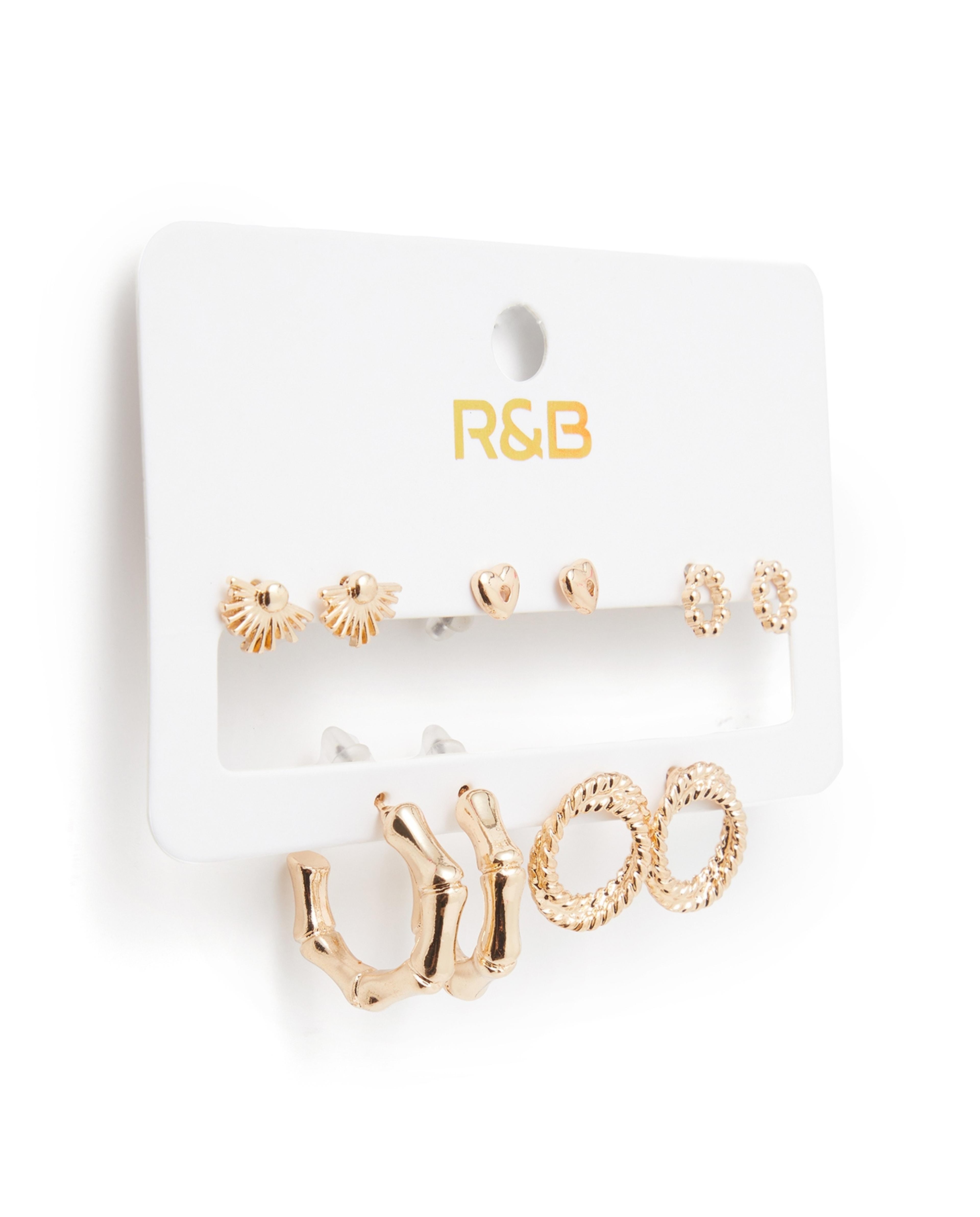 أقراط أذن متعددة 