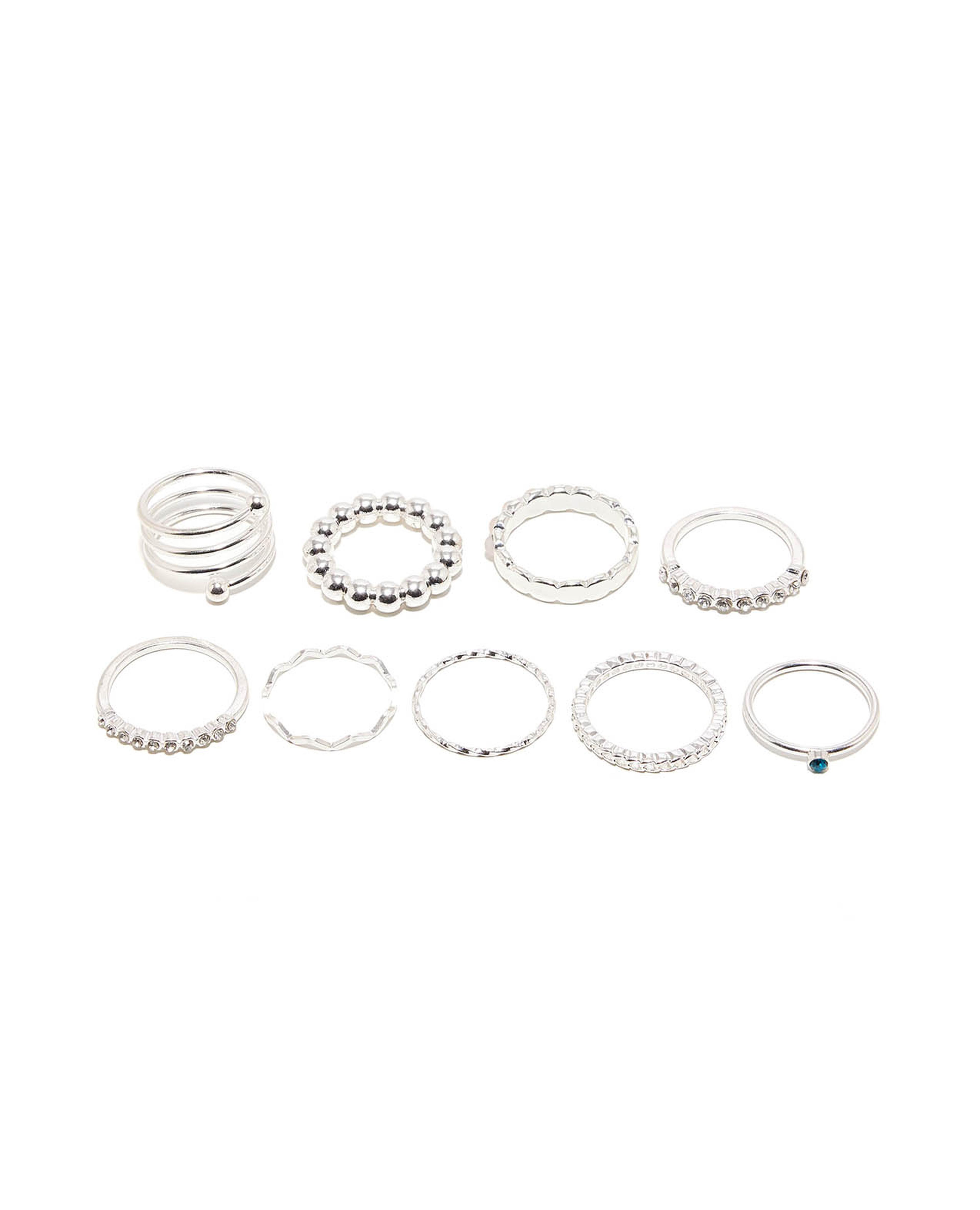 أقراط متعددة 