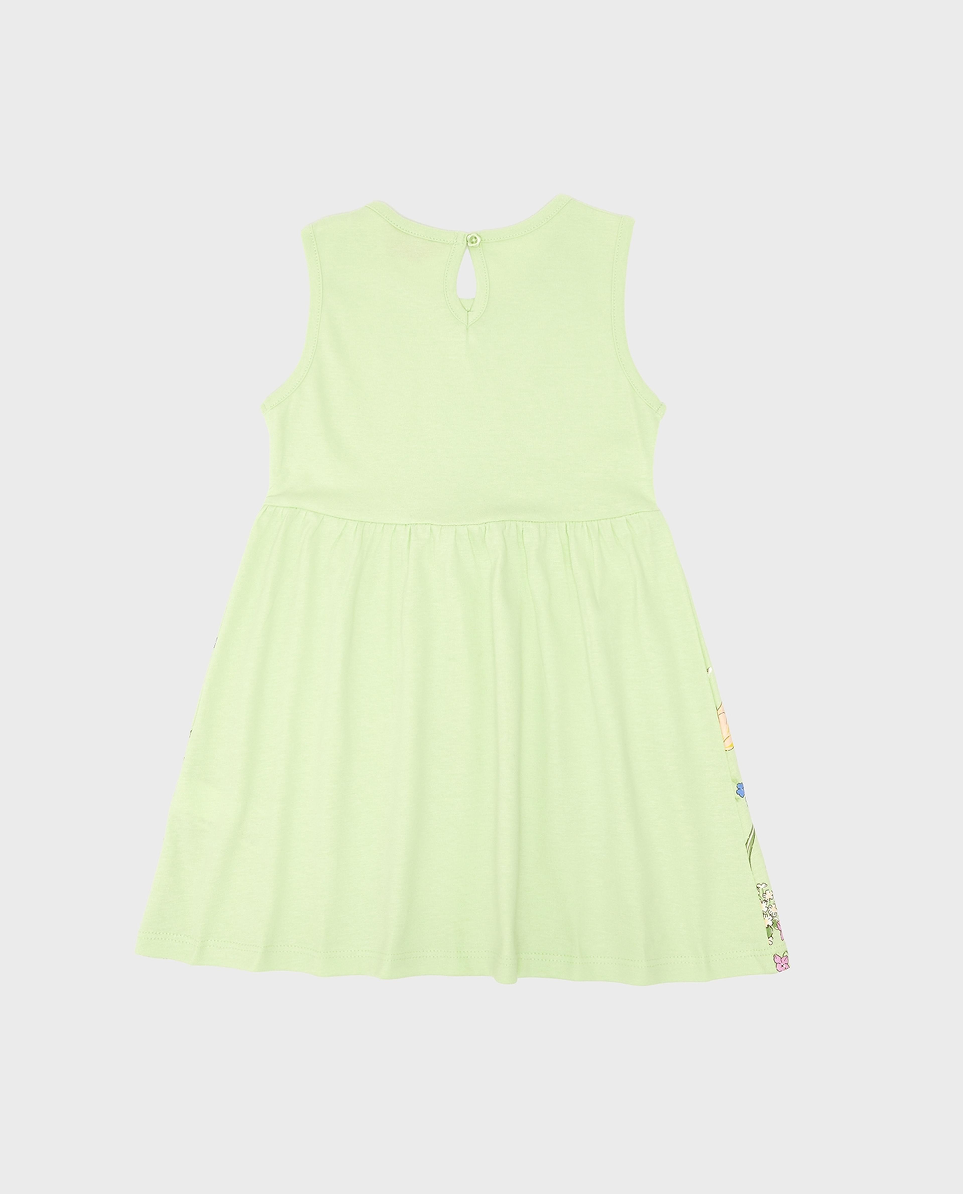 فستان فيت اند فلير بطبعة بدون أكمام 