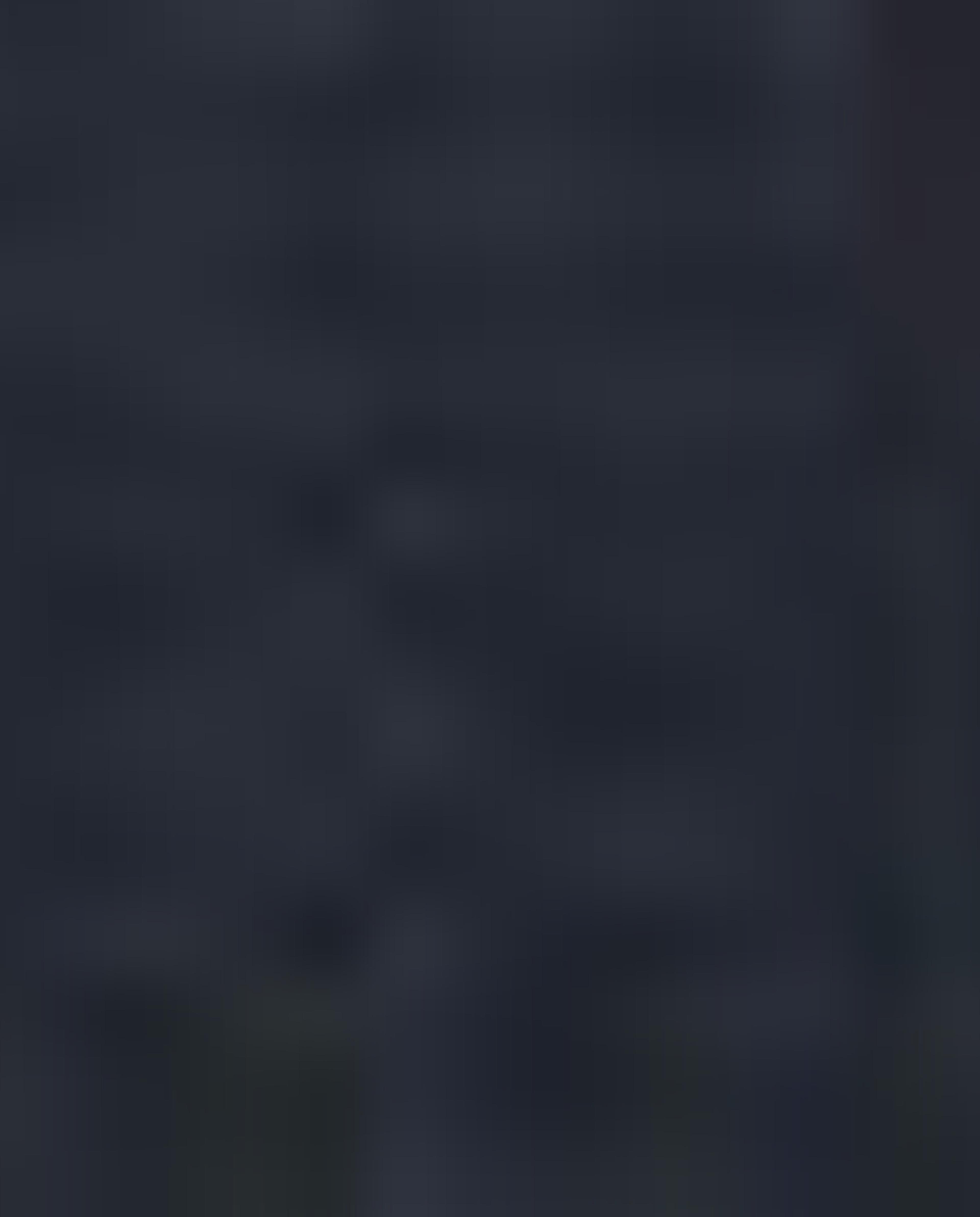 تيشيرت رياضي بطبعة بياقة دائرية وأكمام قصيرة 