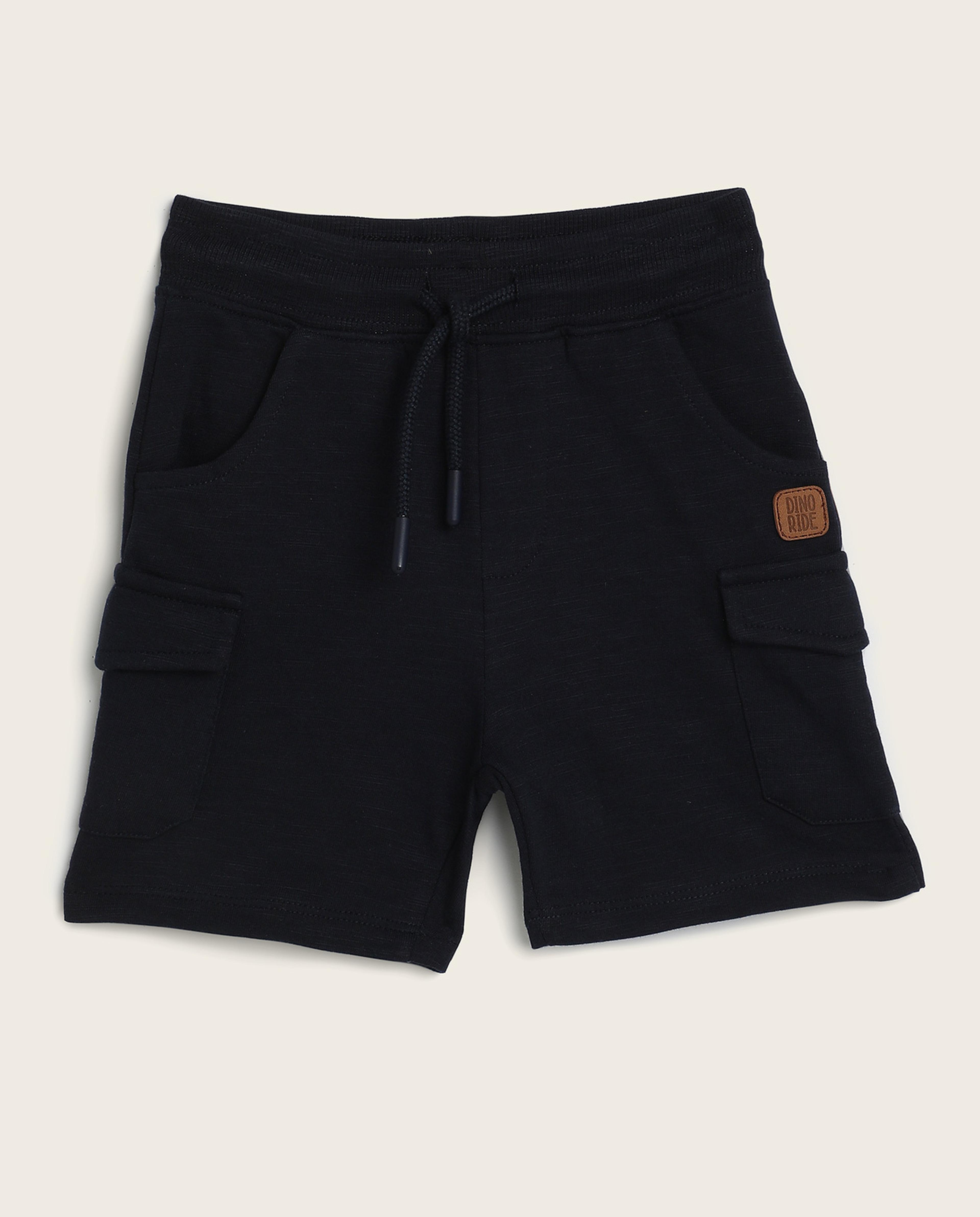 طقم ملابس بطبعة