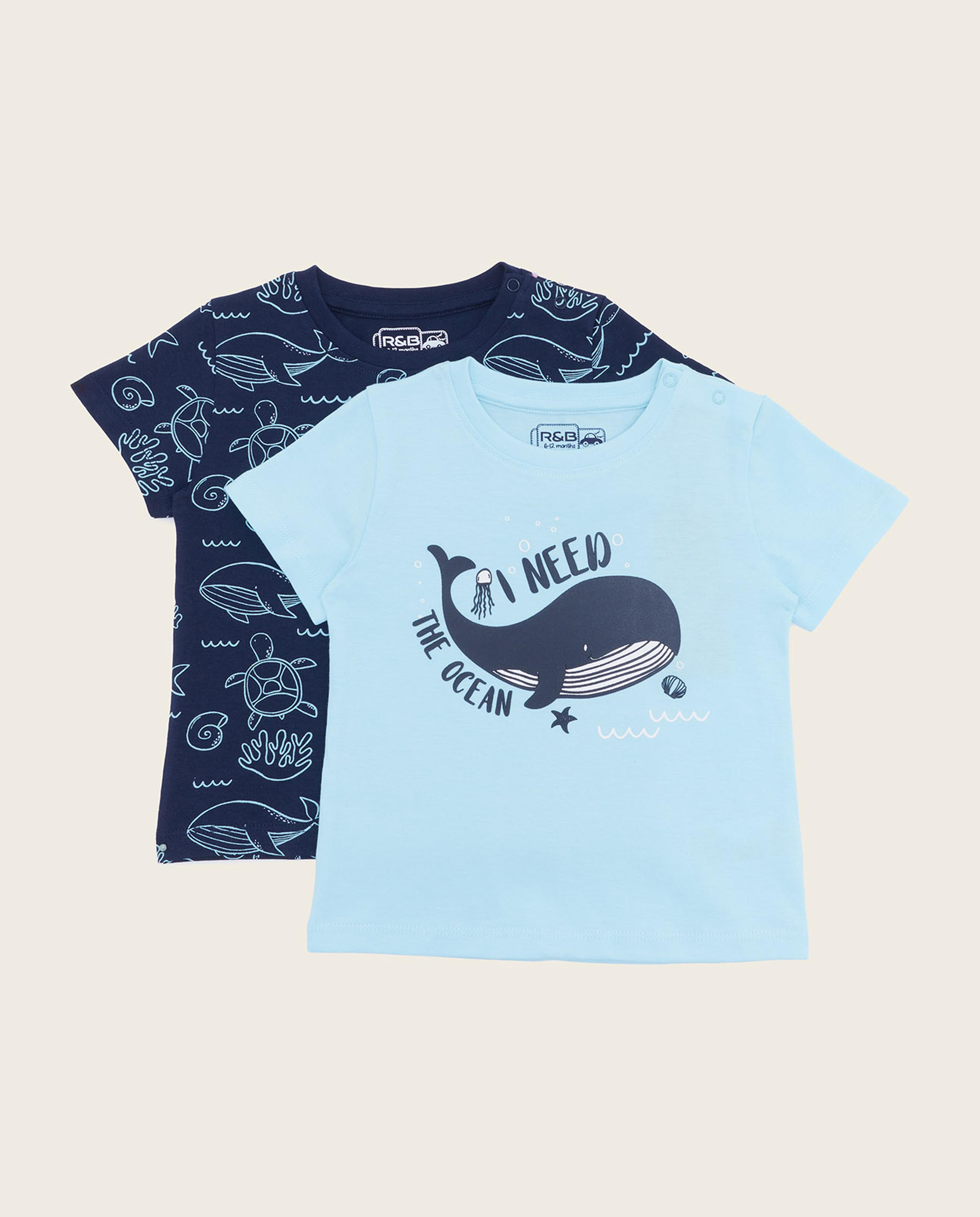 تيشيرت بطبعة وأكمام قصيرة  