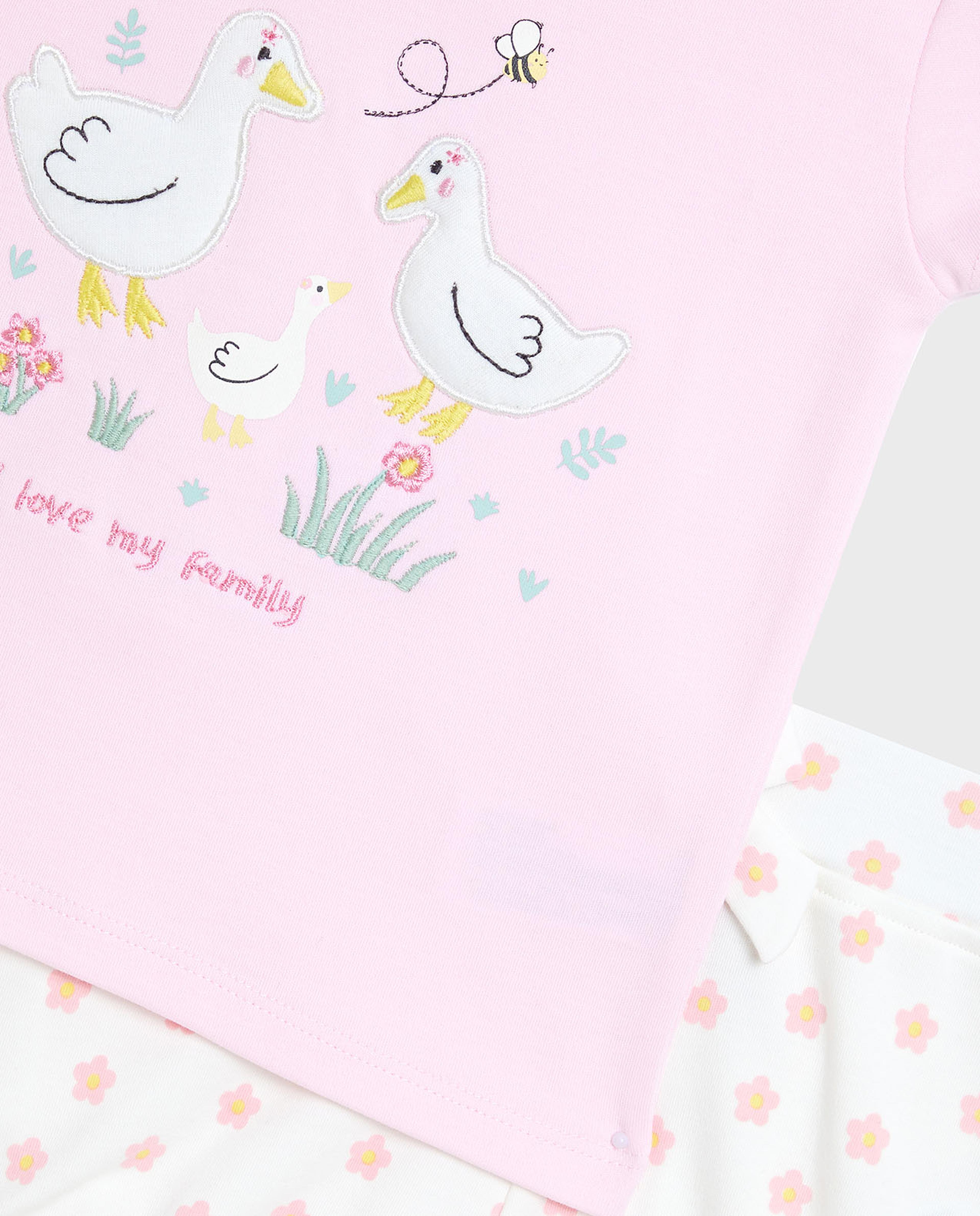 طقم ملابس شورت وتوب بطبعة 