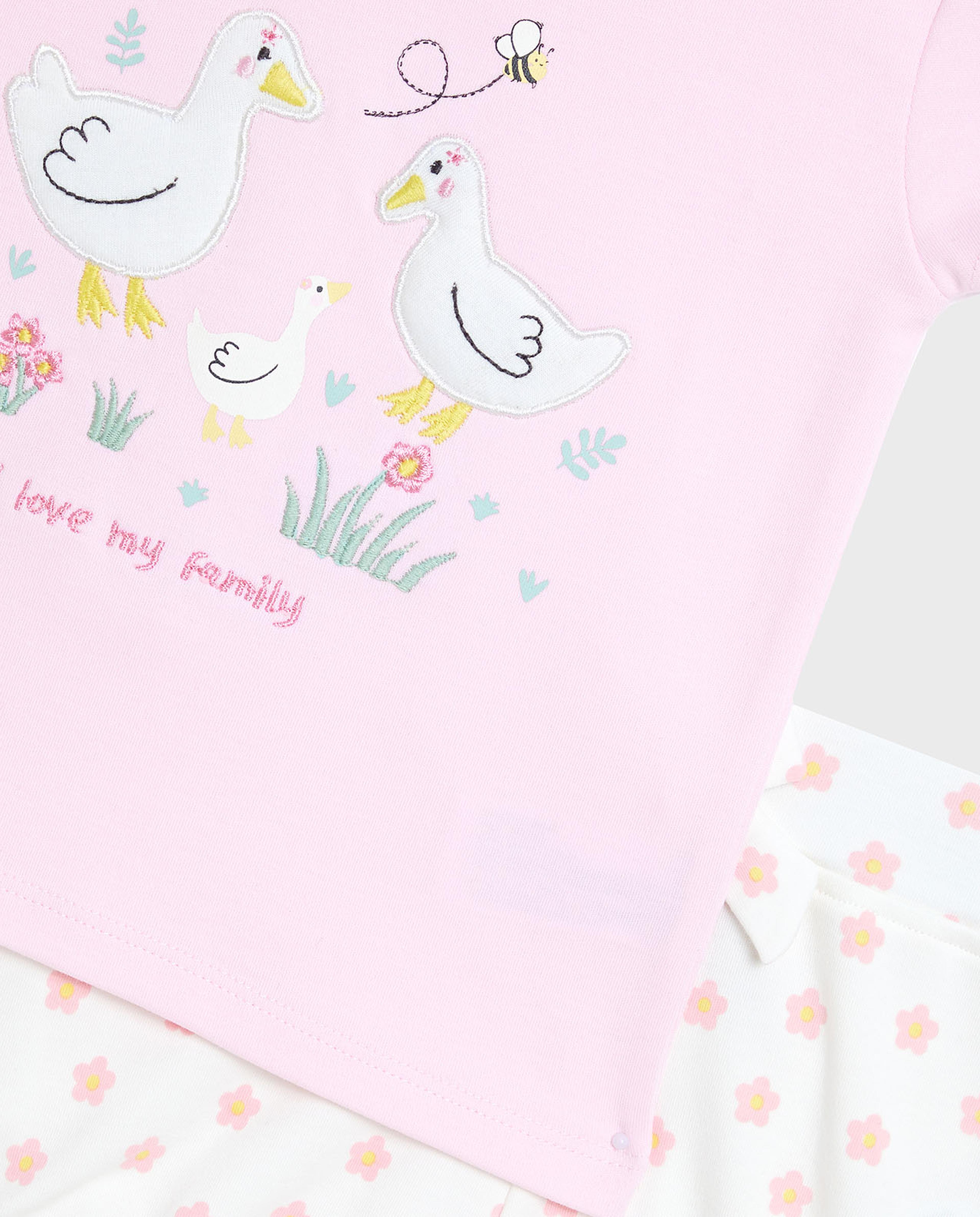 طقم ملابس شورت وتوب بطبعة 