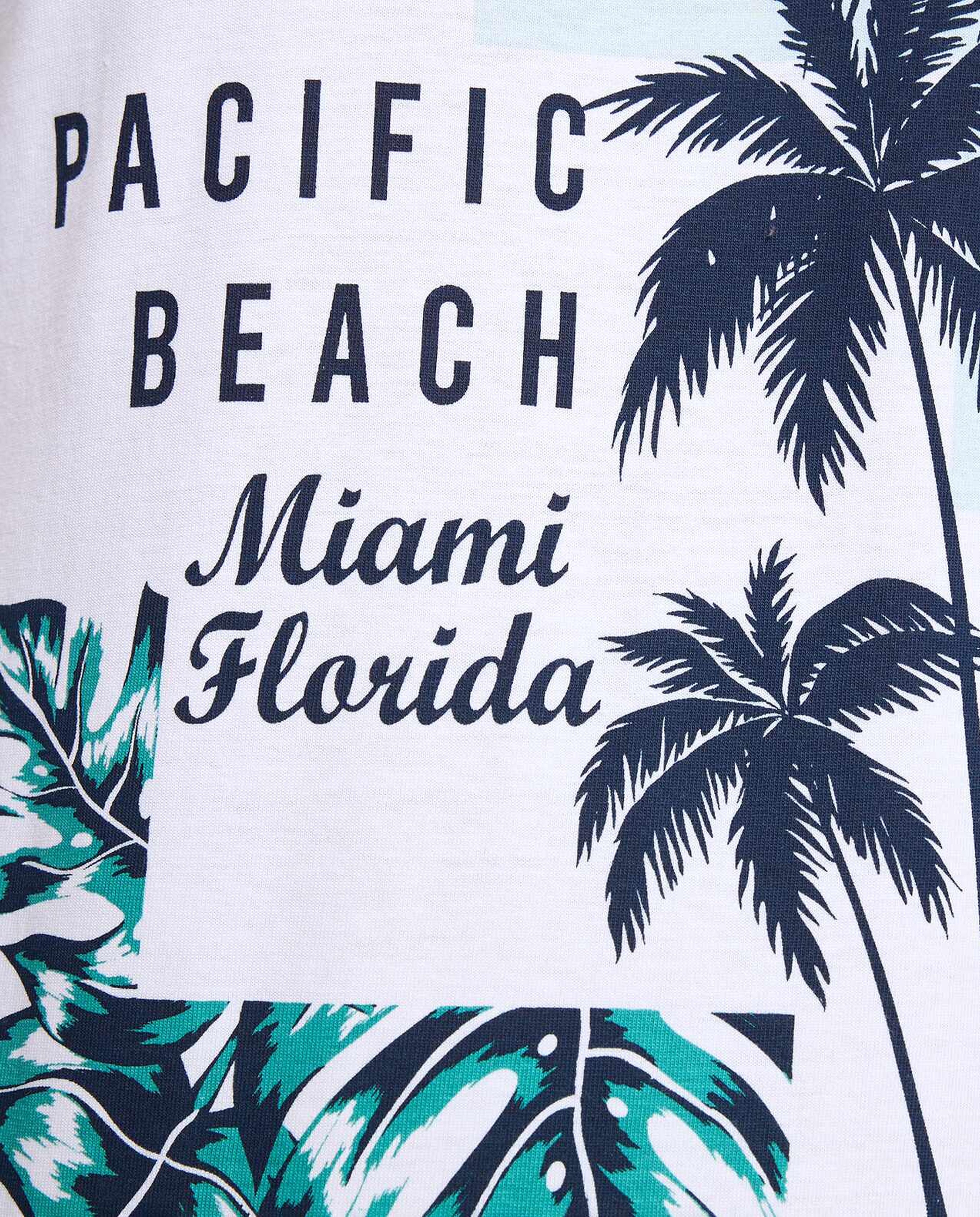 تيشيرت كم قصير بطبعة 