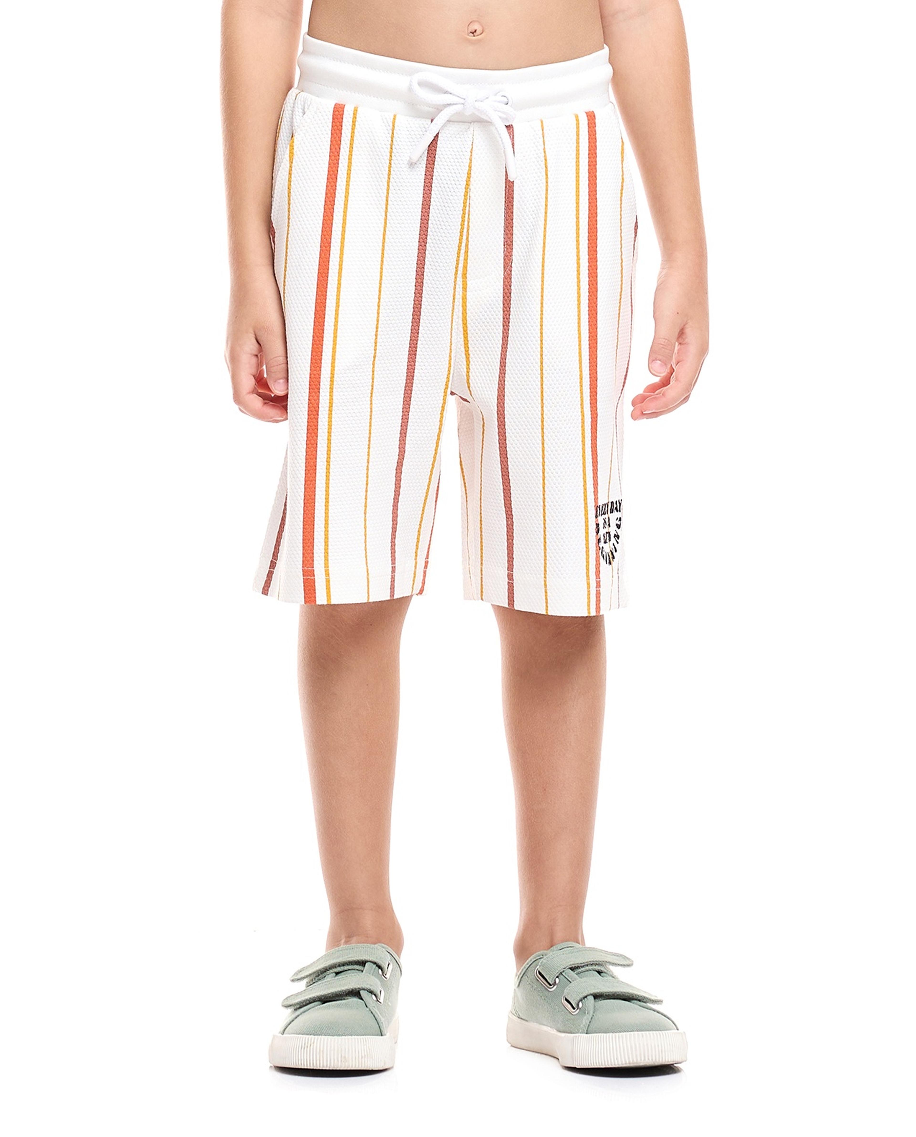 شورت مخطط بربطة خصر