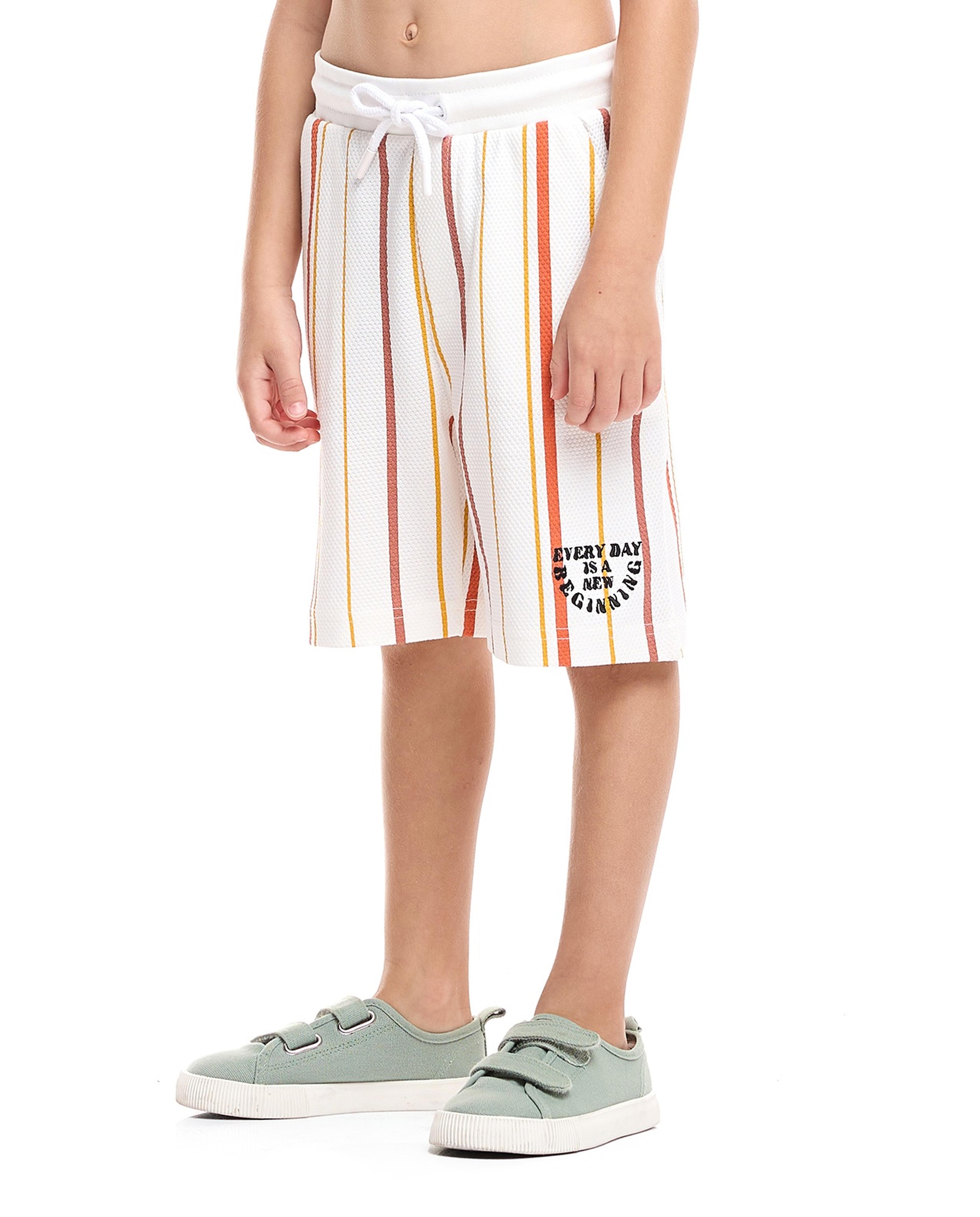 شورت مخطط بربطة خصر