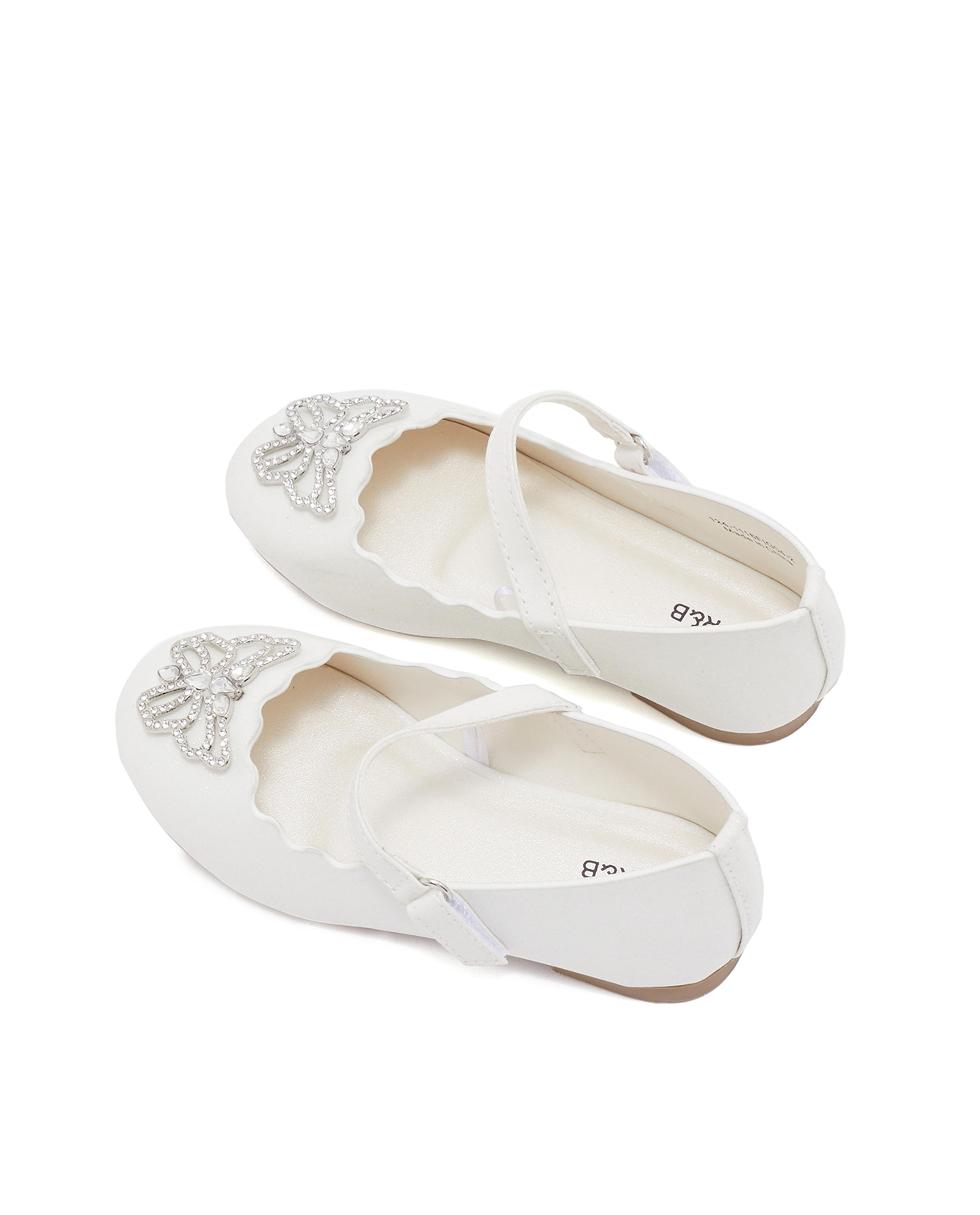 حذاء ماري جاين