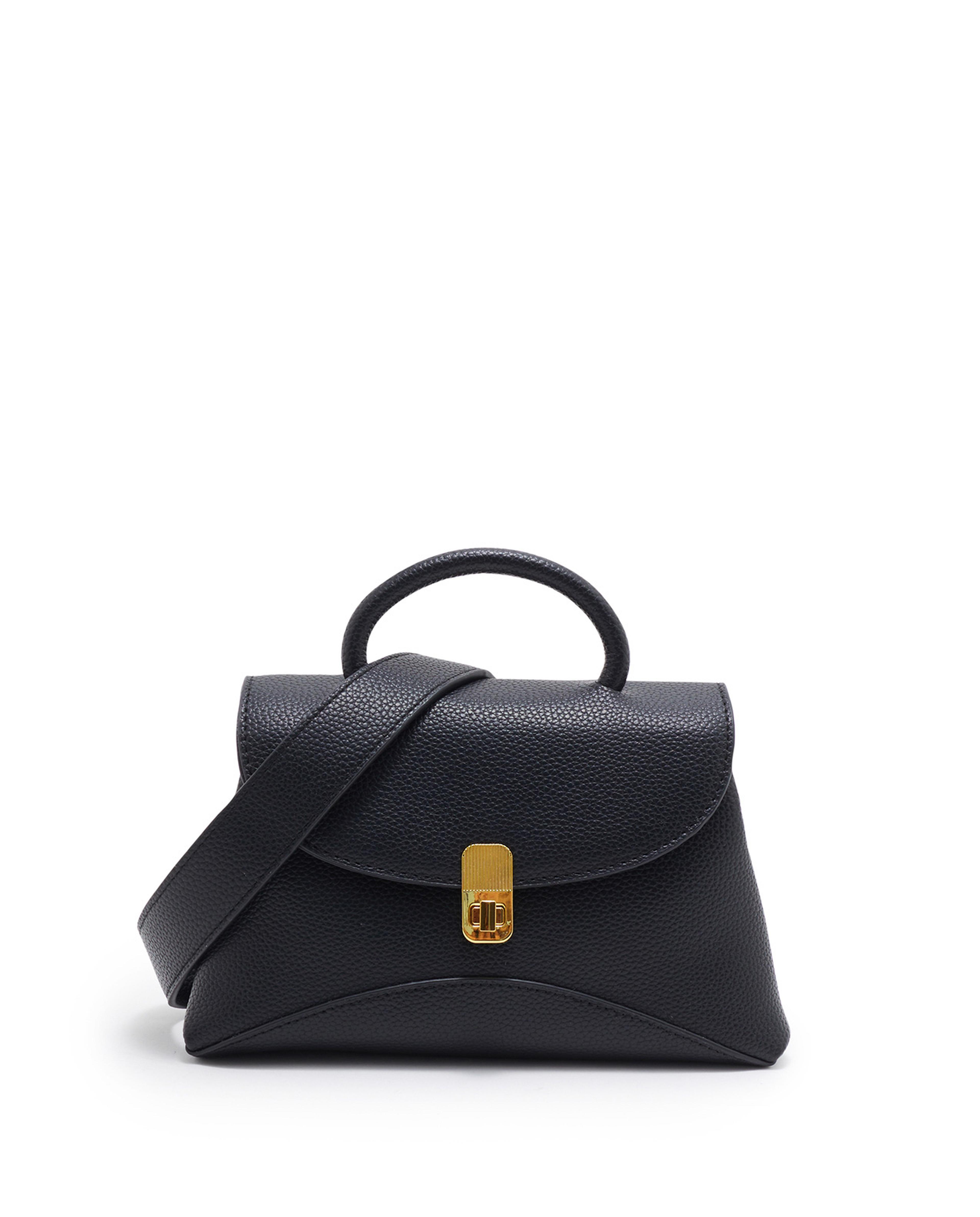 حقيبة بمقبض